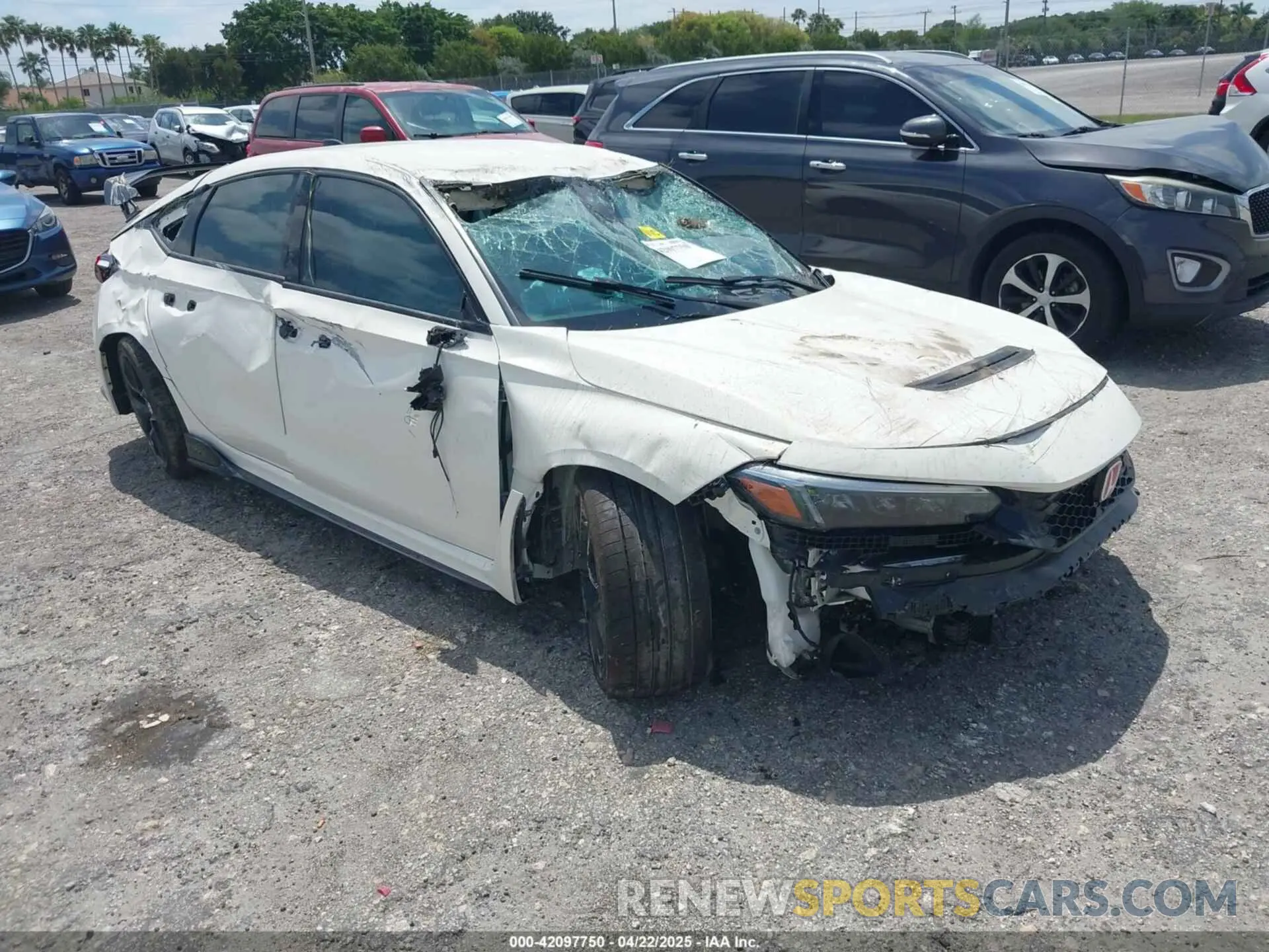 1 Photograph of a damaged car JHMFL5G46SX002433 HONDA CIVIC TYPE R 2025
