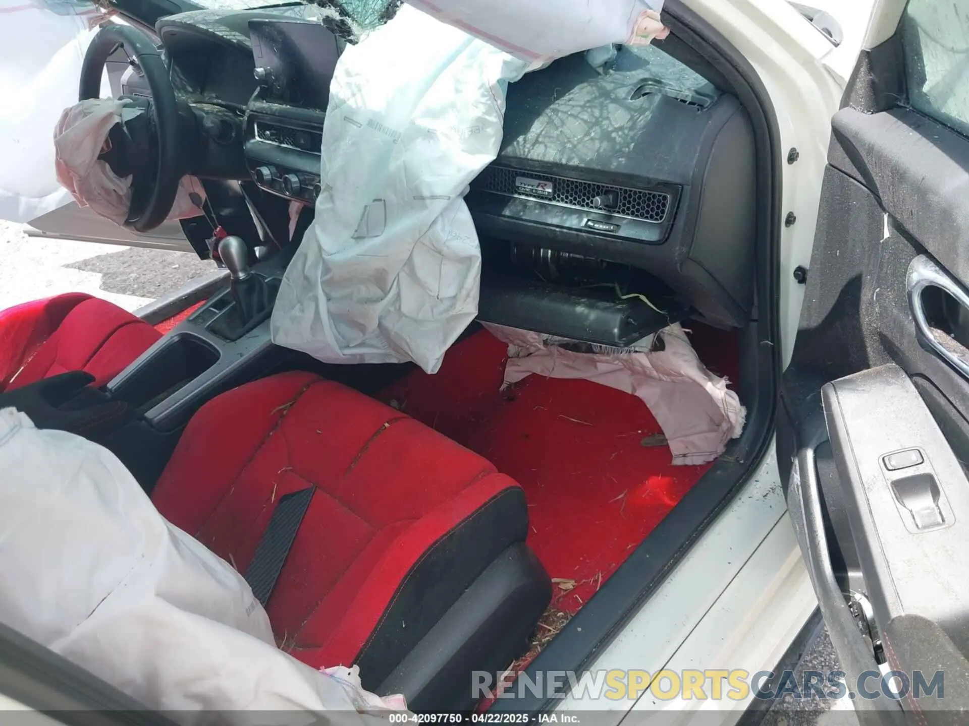 5 Photograph of a damaged car JHMFL5G46SX002433 HONDA CIVIC TYPE R 2025