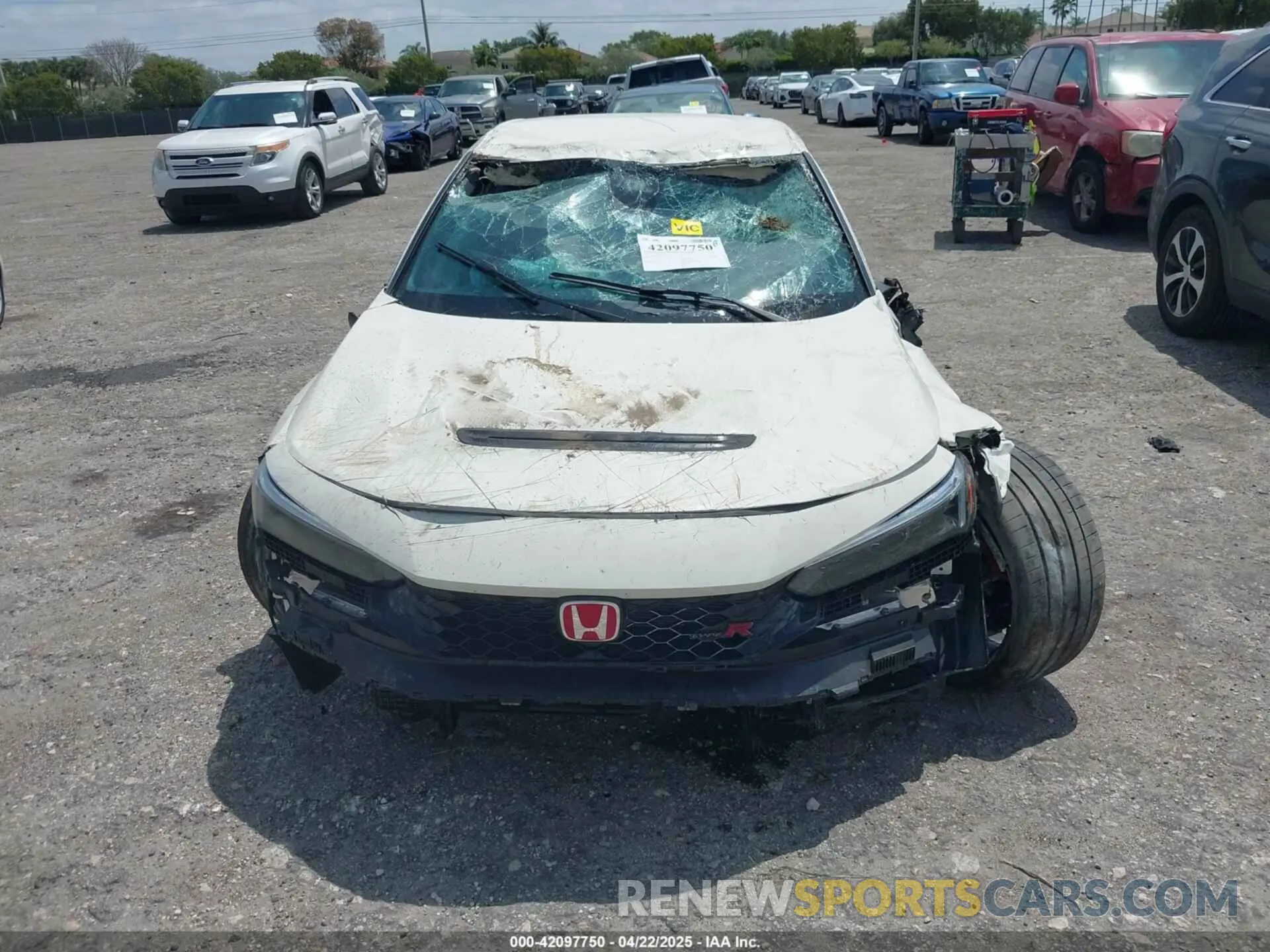 6 Photograph of a damaged car JHMFL5G46SX002433 HONDA CIVIC TYPE R 2025