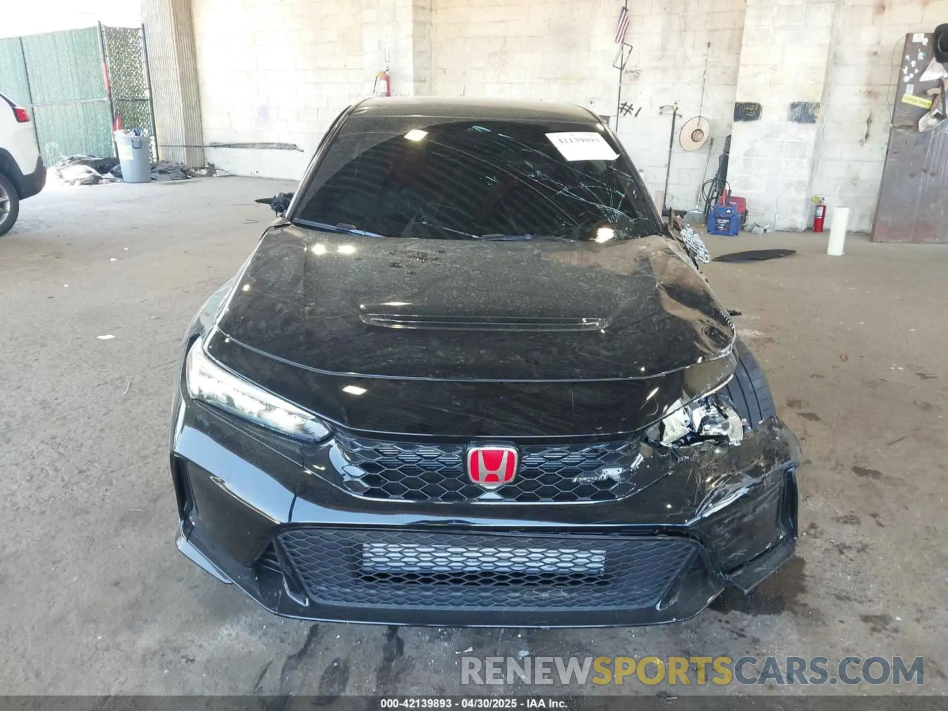 13 Фотография поврежденного автомобиля JHMFL5G4XSX001561 HONDA CIVIC TYPE R 2025