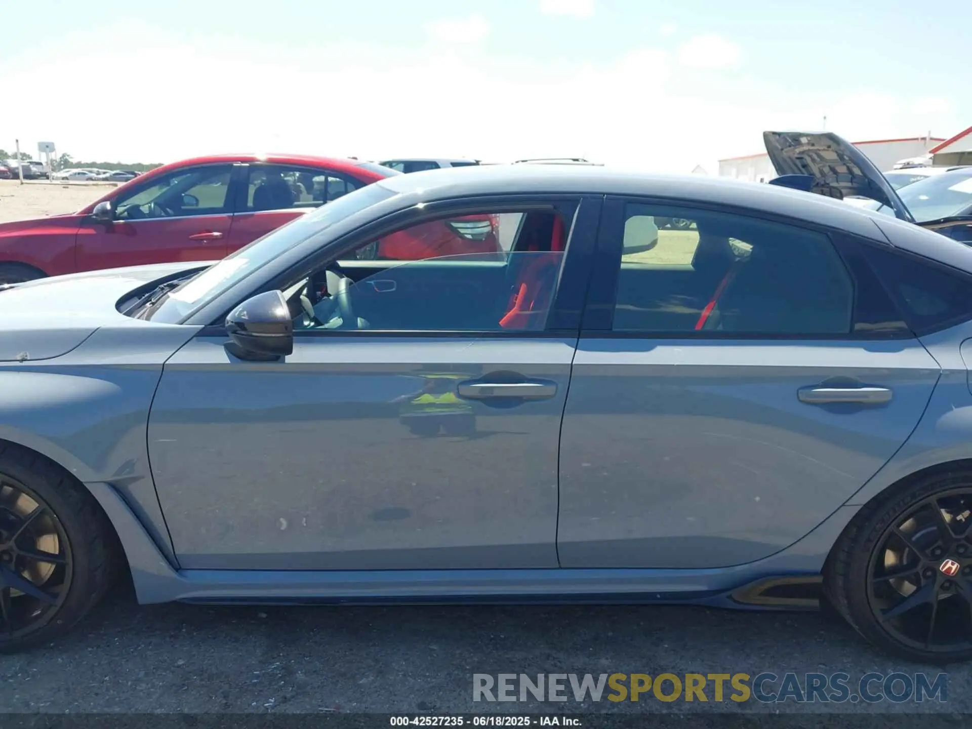 14 Фотография поврежденного автомобиля JHMFL5G4XSX003066 HONDA CIVIC TYPE R 2025