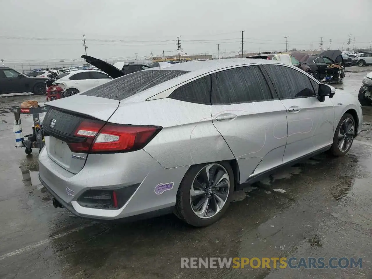3 Фотография поврежденного автомобиля JHMZC5F14KC001972 HONDA CLARITY 2019
