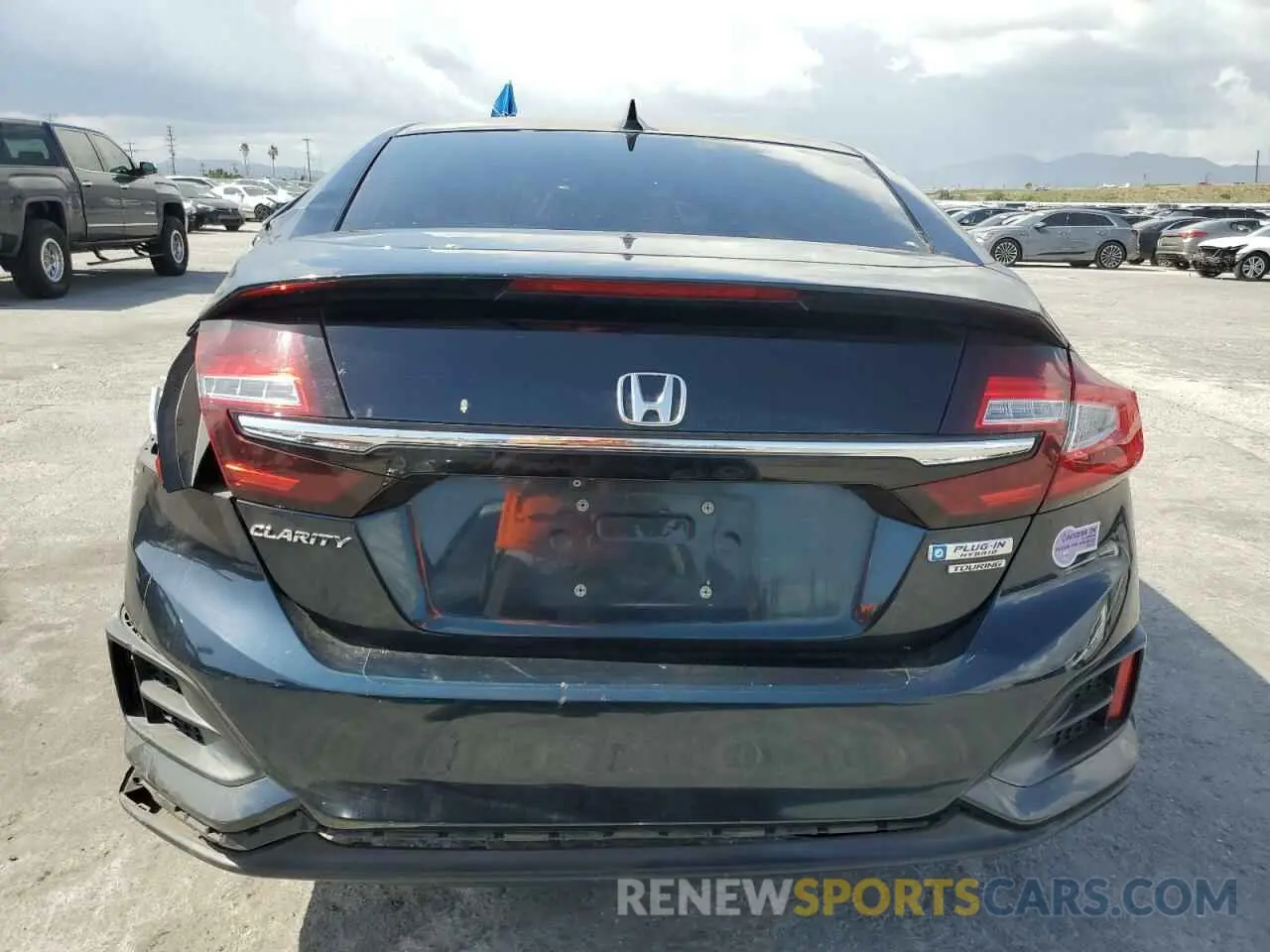 6 Фотография поврежденного автомобиля JHMZC5F39KC001158 HONDA CLARITY 2019