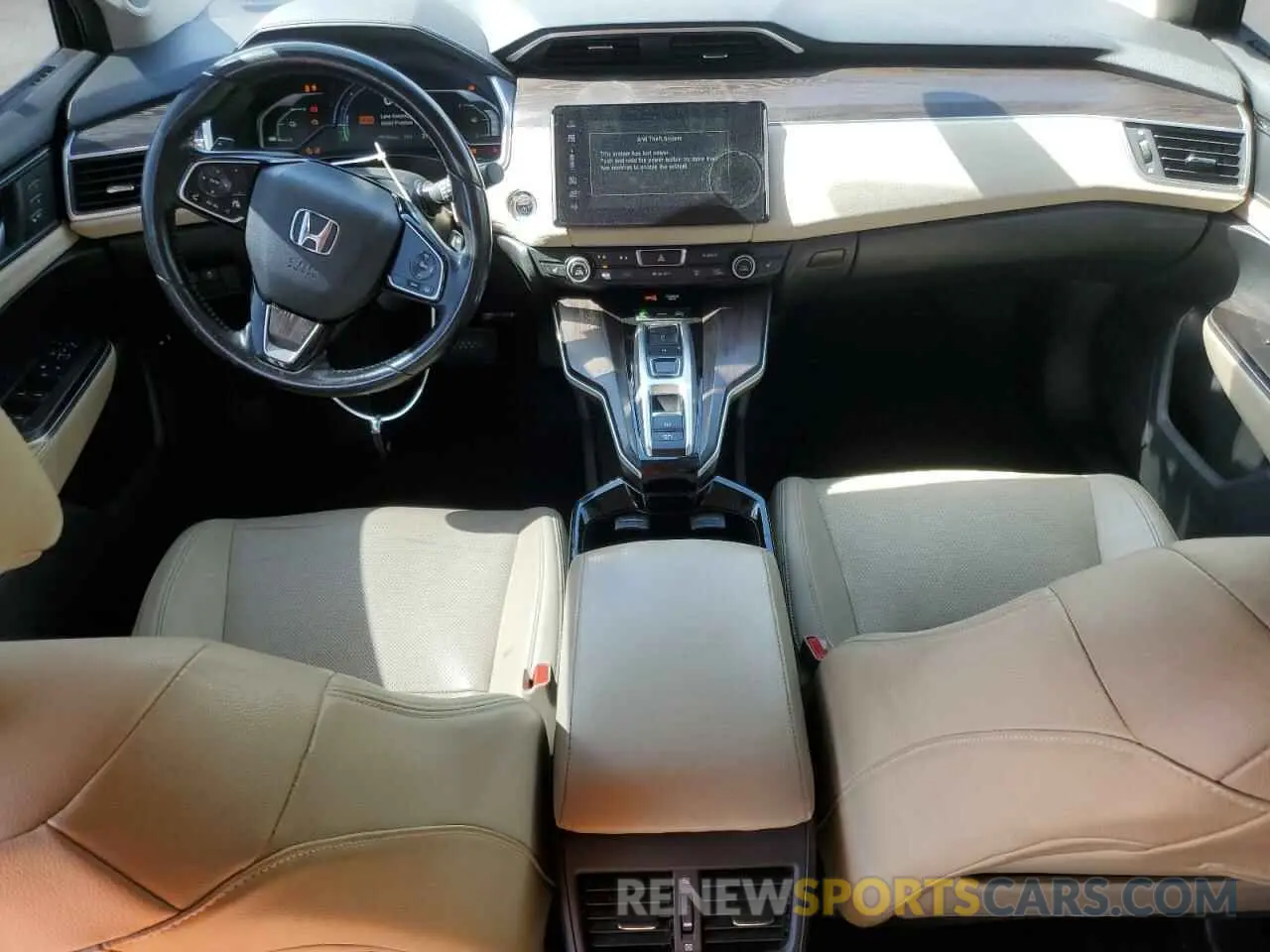 8 Фотография поврежденного автомобиля JHMZC5F39KC001158 HONDA CLARITY 2019