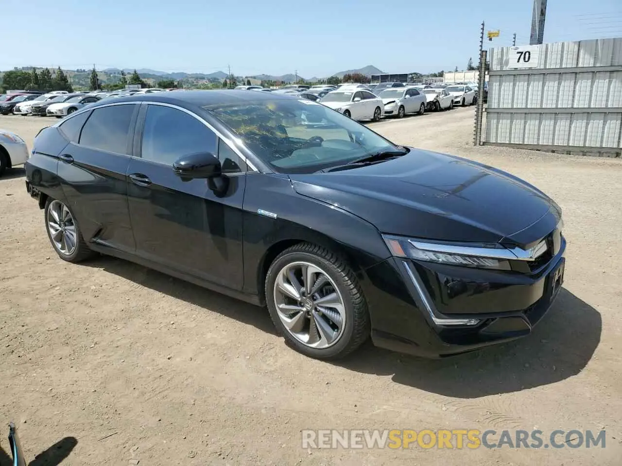 4 Фотография поврежденного автомобиля JHMZC5F39KC002570 HONDA CLARITY 2019