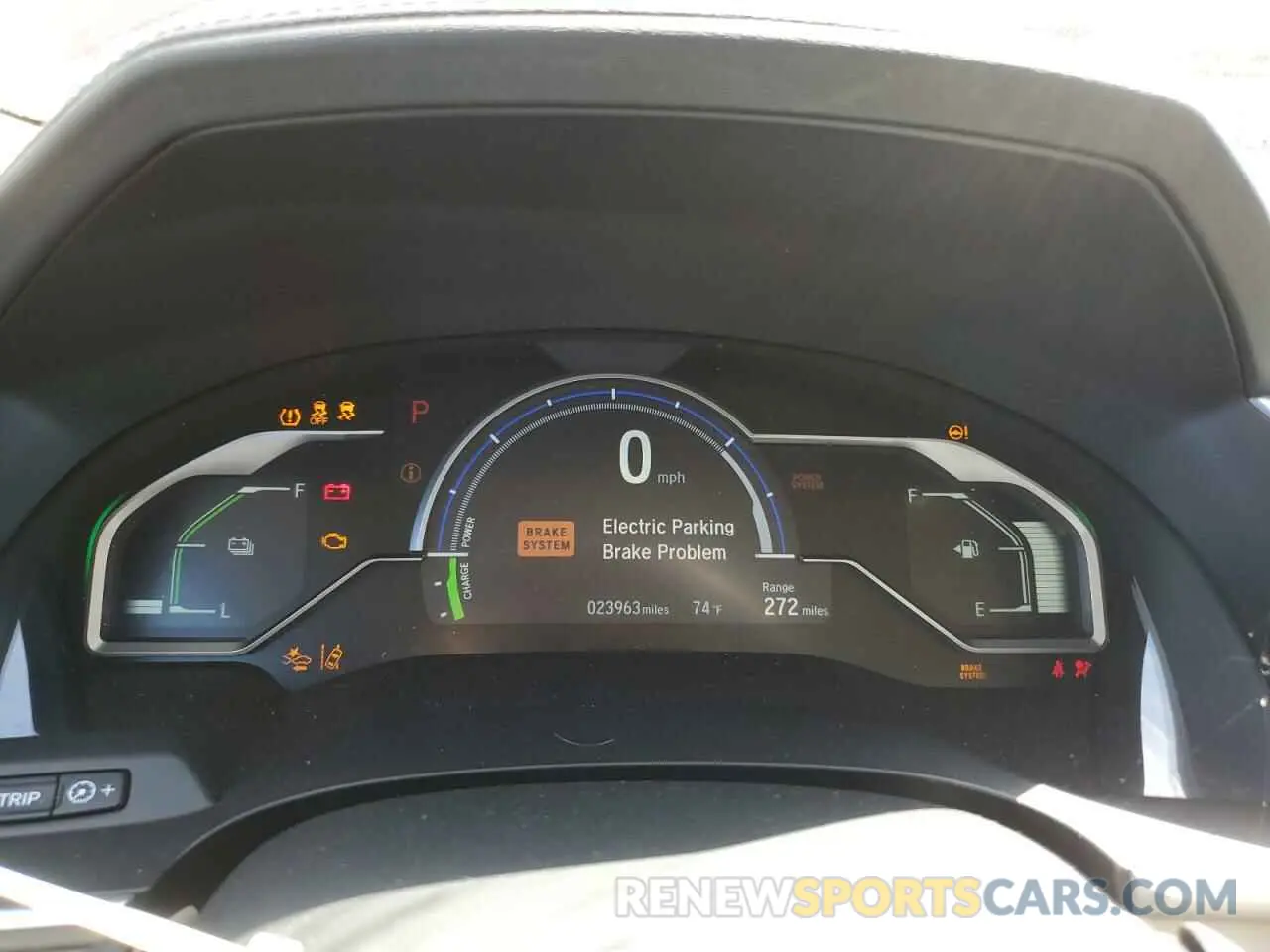 9 Photograph of a damaged car JHMZC5F13MC000167 HONDA CLARITY 2021