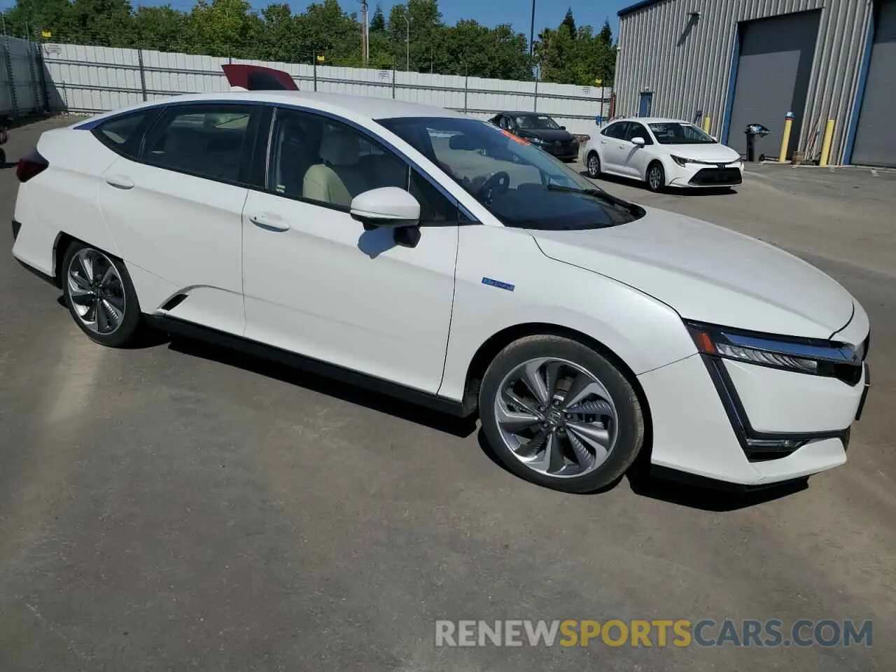 4 Photograph of a damaged car JHMZC5F31MC001450 HONDA CLARITY 2021