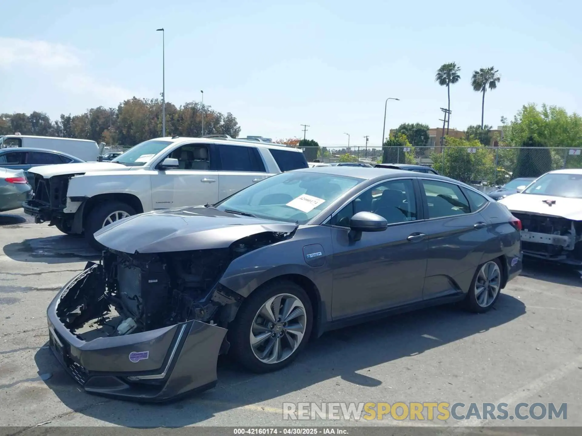15 Photograph of a damaged car JHMZC5F11KC003078 HONDA CLARITY PLUG-IN HYBRID 2019