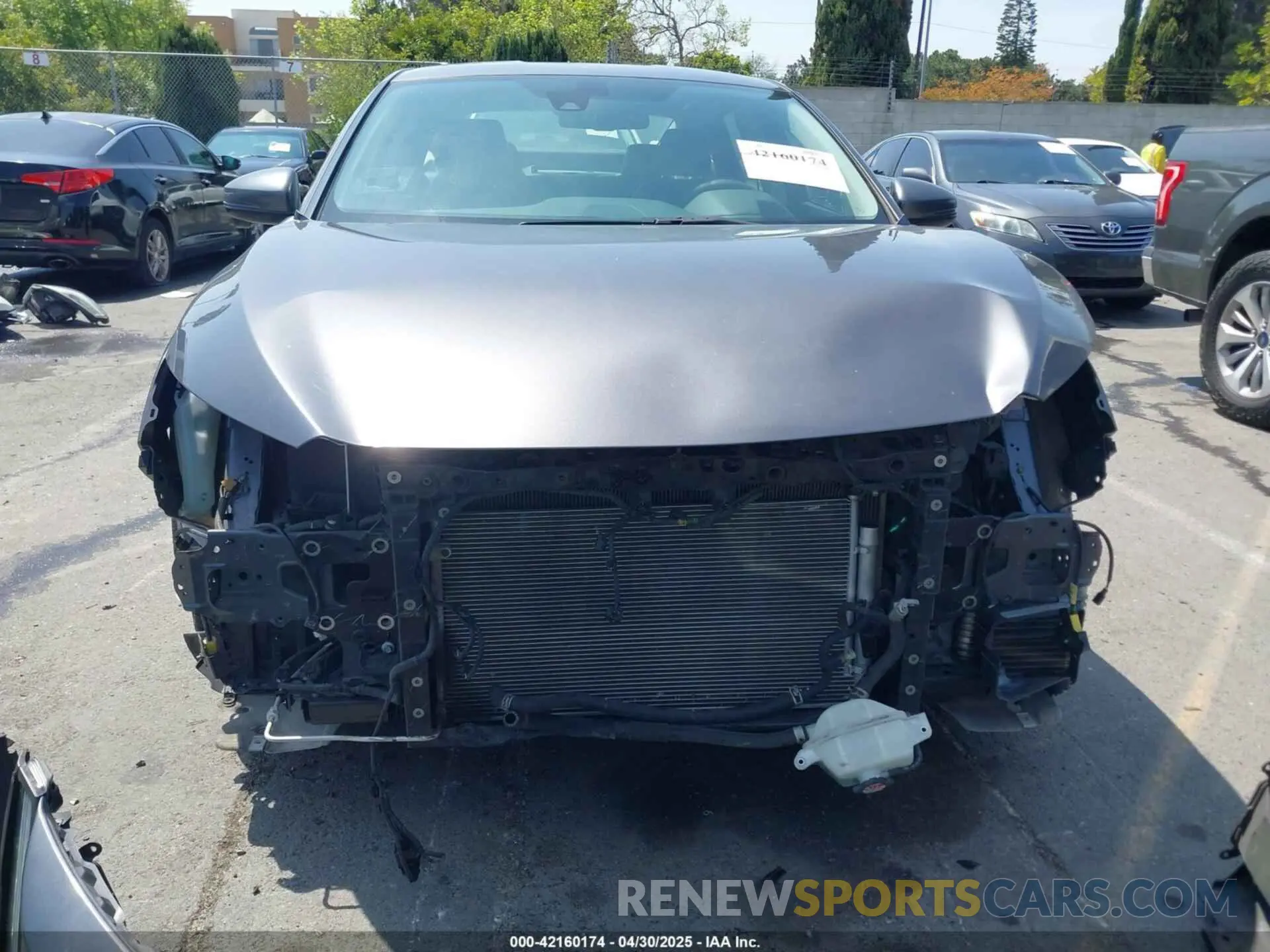 6 Photograph of a damaged car JHMZC5F11KC003078 HONDA CLARITY PLUG-IN HYBRID 2019