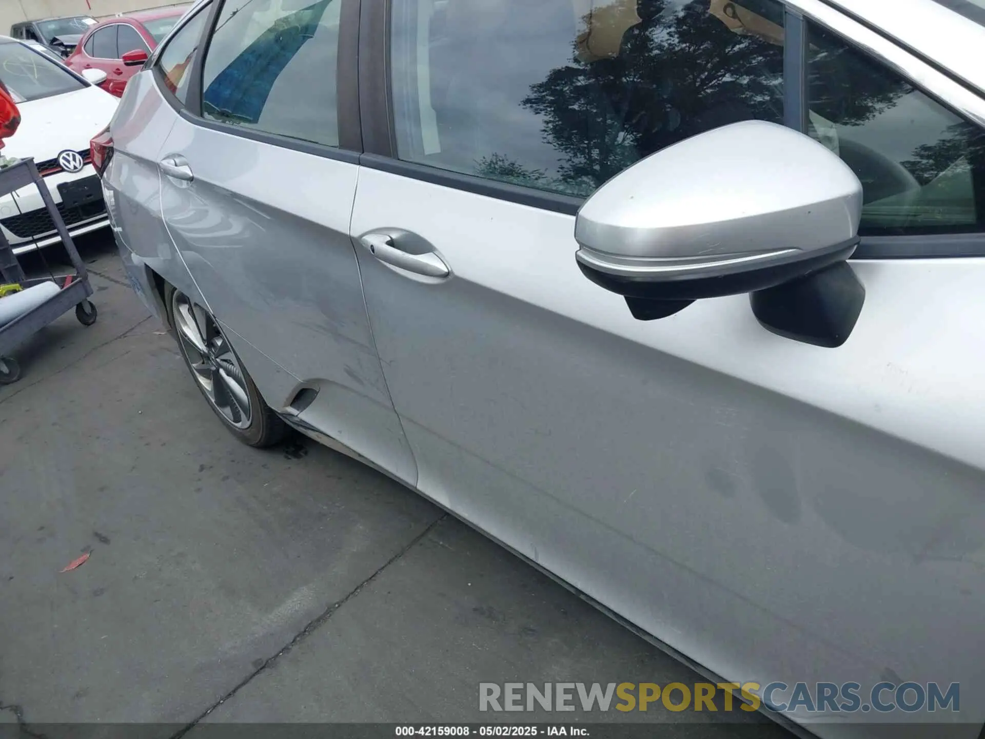 13 Photograph of a damaged car JHMZC5F16LC002204 HONDA CLARITY PLUG-IN HYBRID 2020