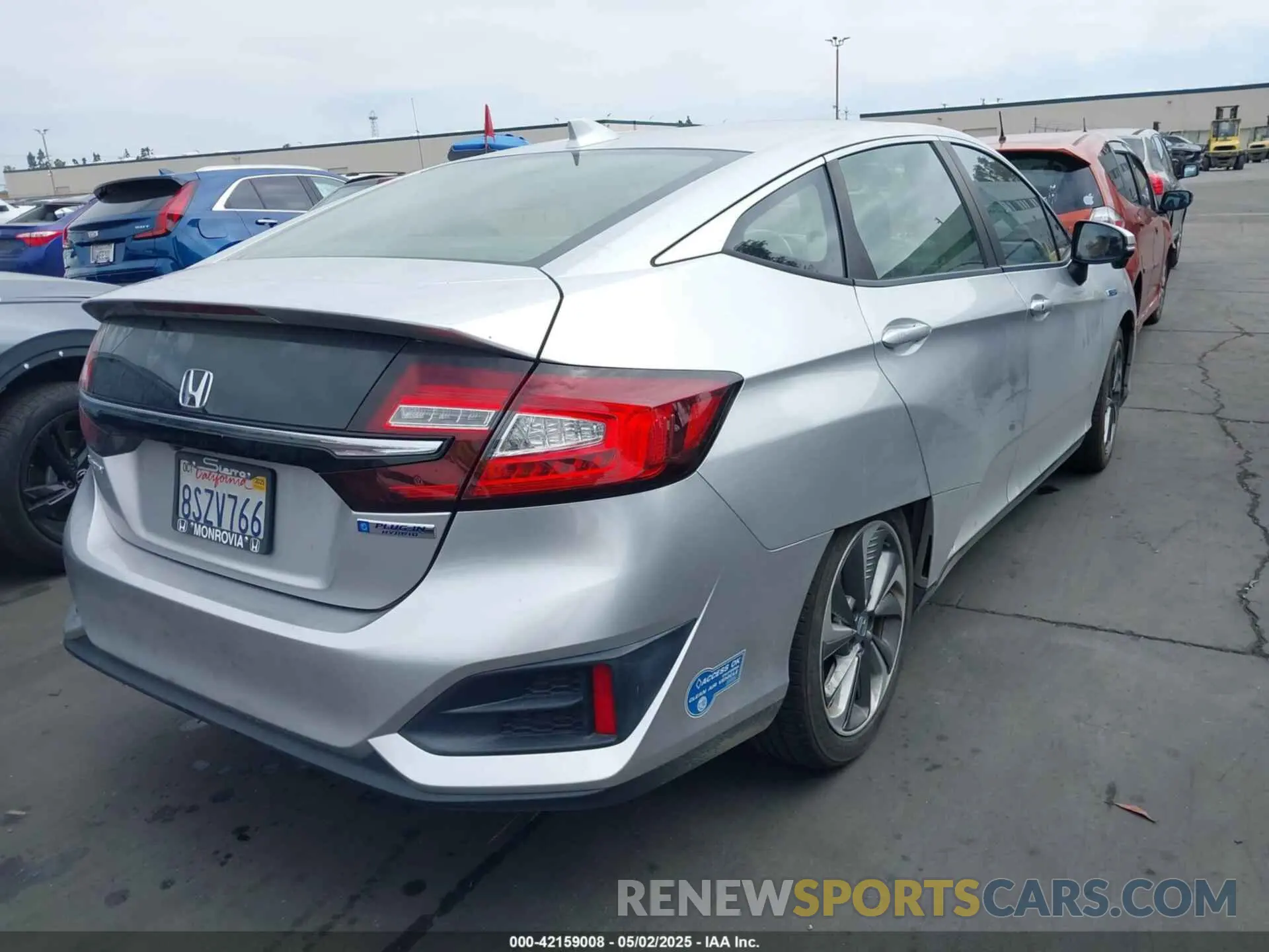 4 Photograph of a damaged car JHMZC5F16LC002204 HONDA CLARITY PLUG-IN HYBRID 2020