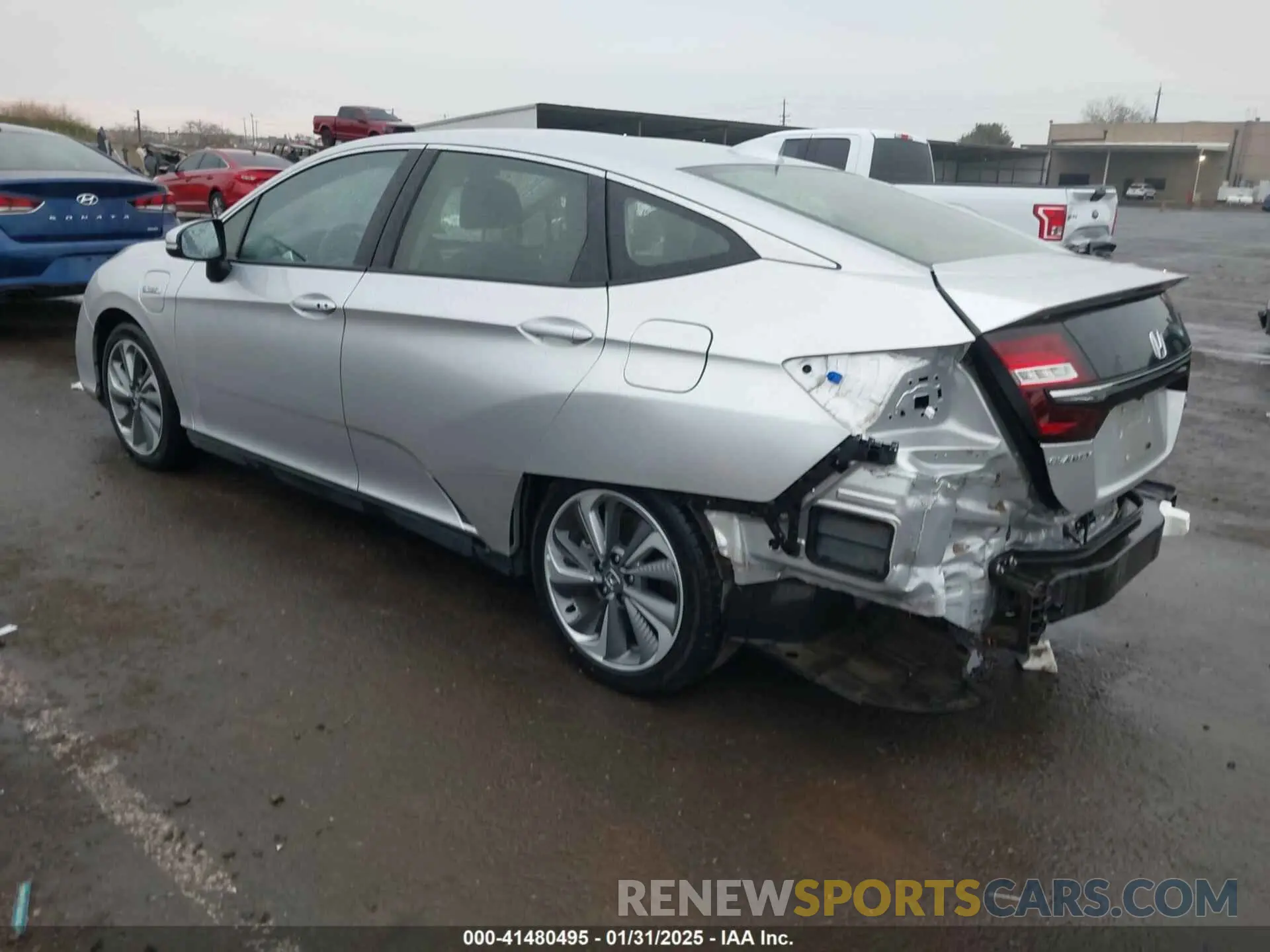 3 Фотография поврежденного автомобиля JHMZC5F11MC002032 HONDA CLARITY PLUG-IN HYBRID 2021