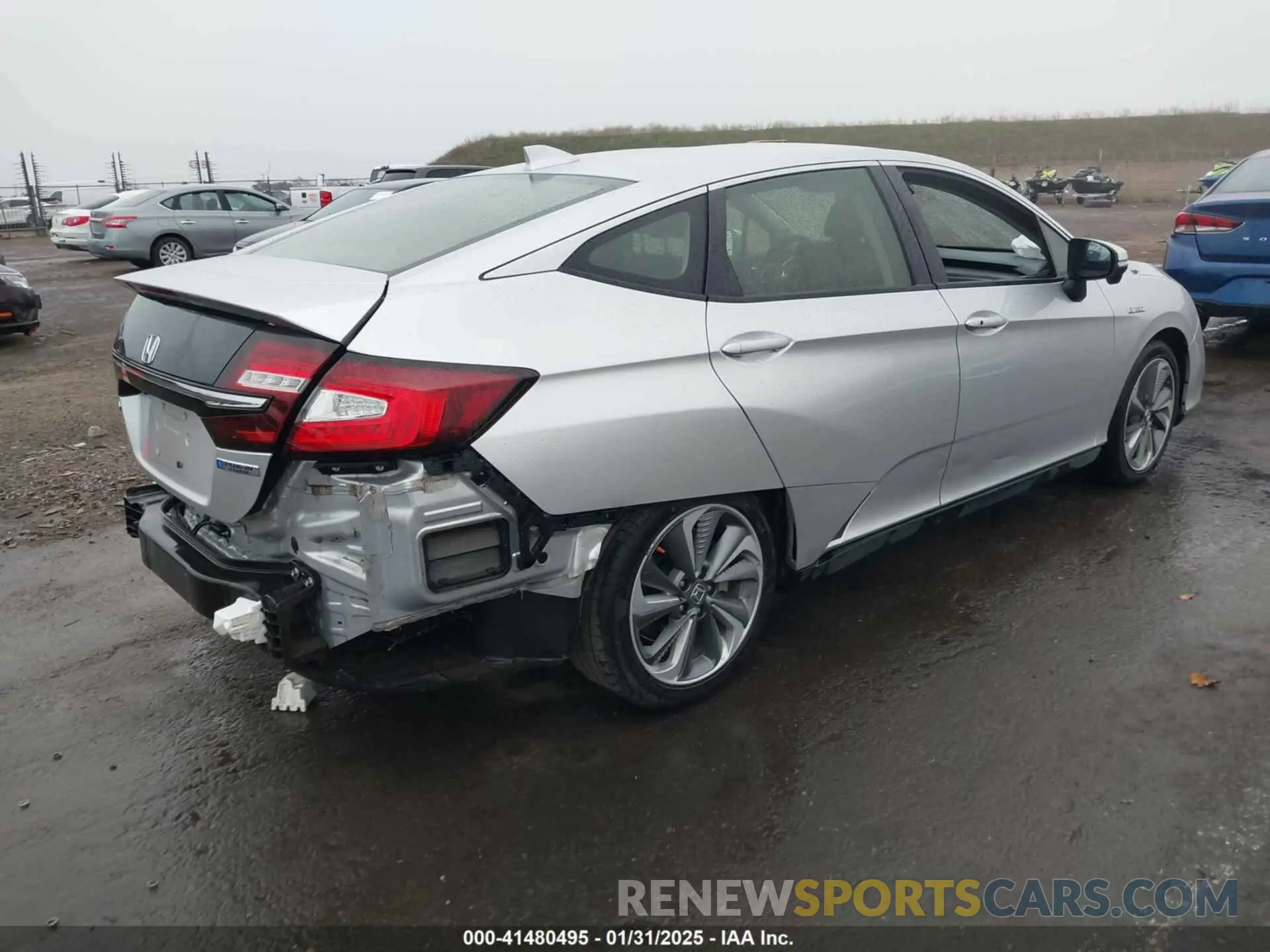 4 Фотография поврежденного автомобиля JHMZC5F11MC002032 HONDA CLARITY PLUG-IN HYBRID 2021