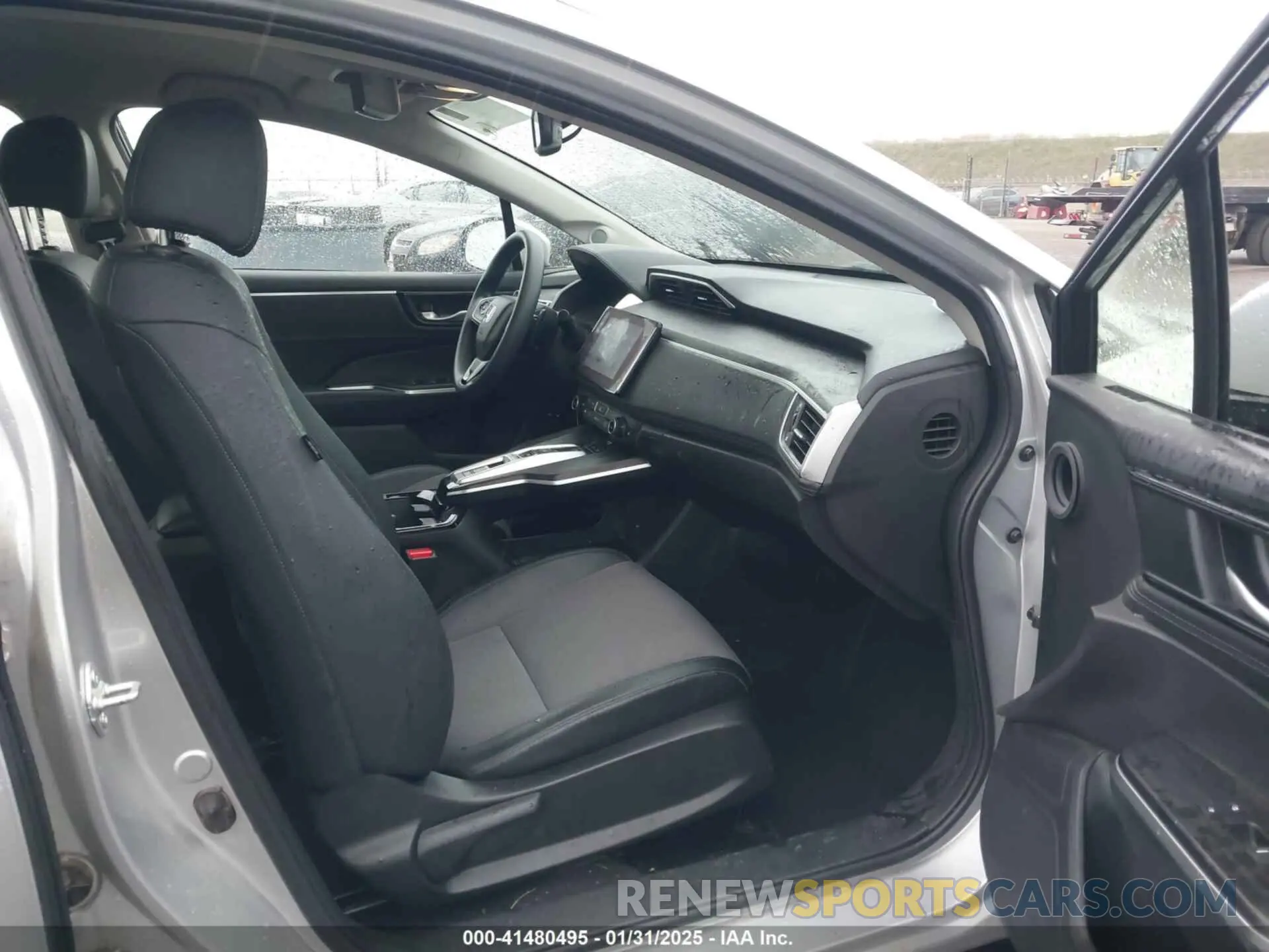 5 Фотография поврежденного автомобиля JHMZC5F11MC002032 HONDA CLARITY PLUG-IN HYBRID 2021