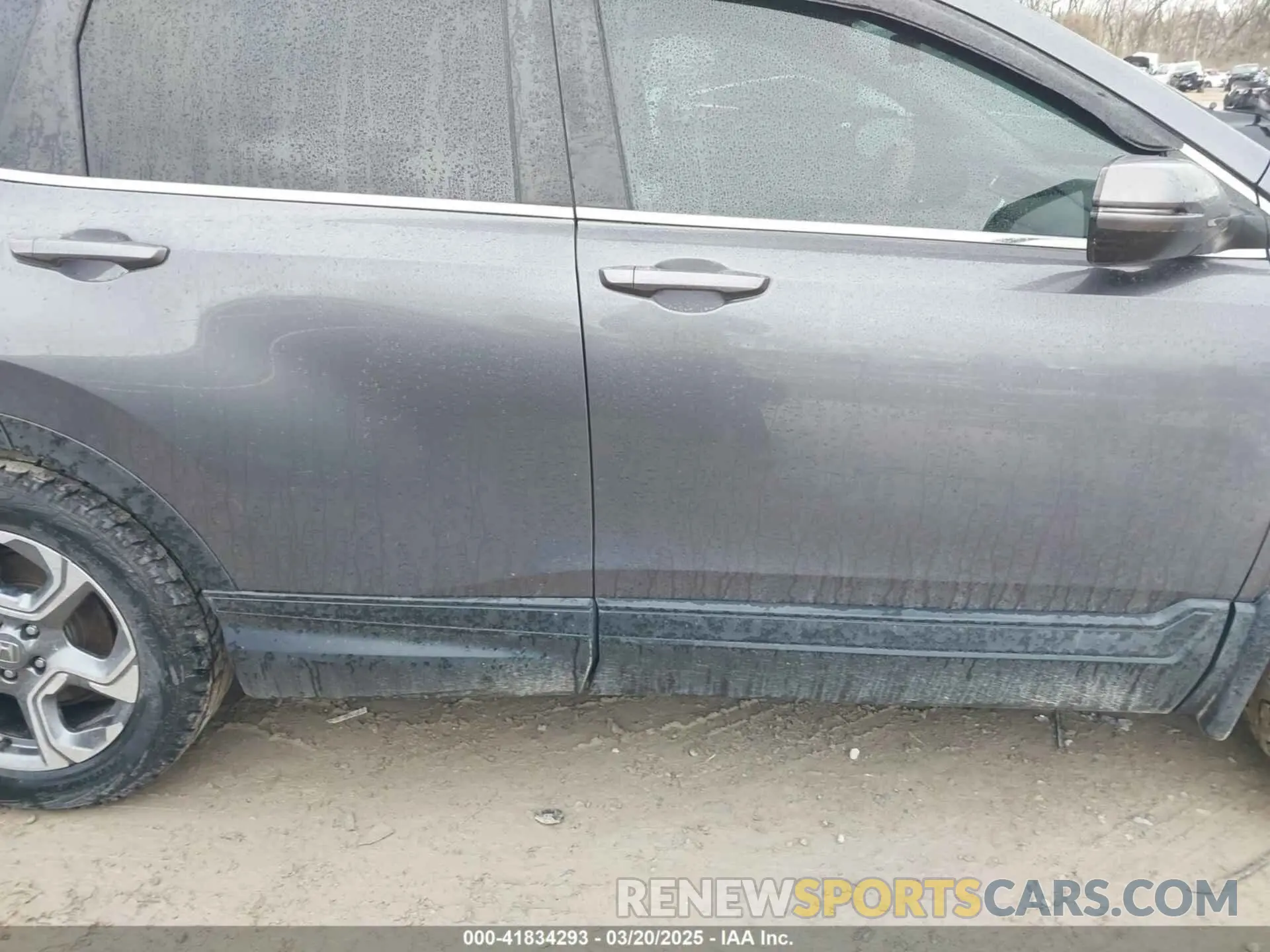 13 Photograph of a damaged car 2HKRW1H51KH516045 HONDA CR-V 2019