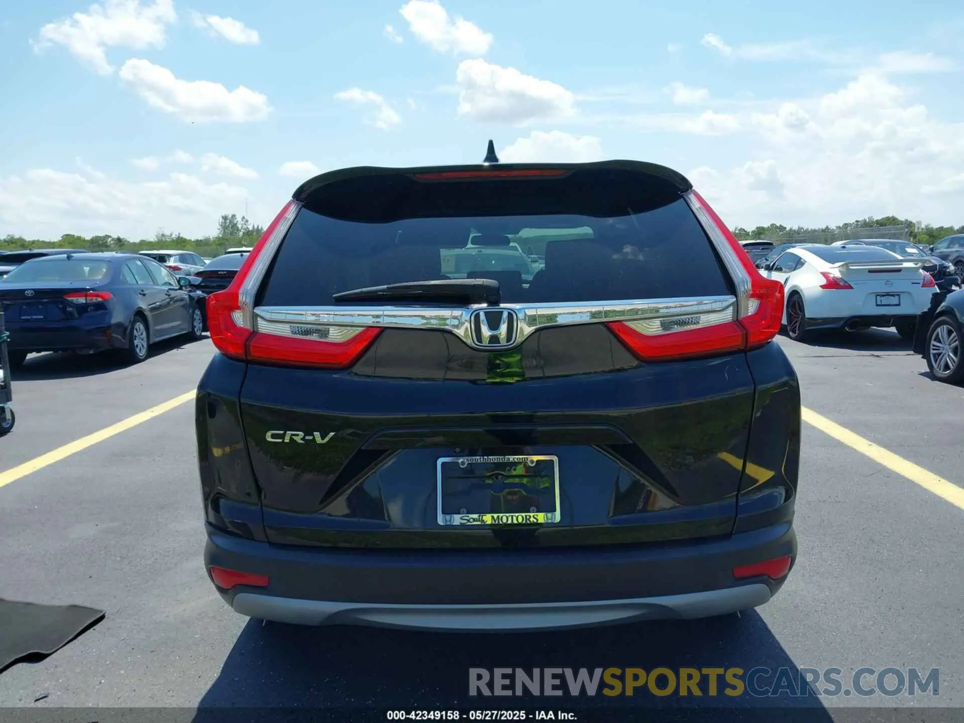 15 Photograph of a damaged car 2HKRW1H55KH504240 HONDA CR-V 2019