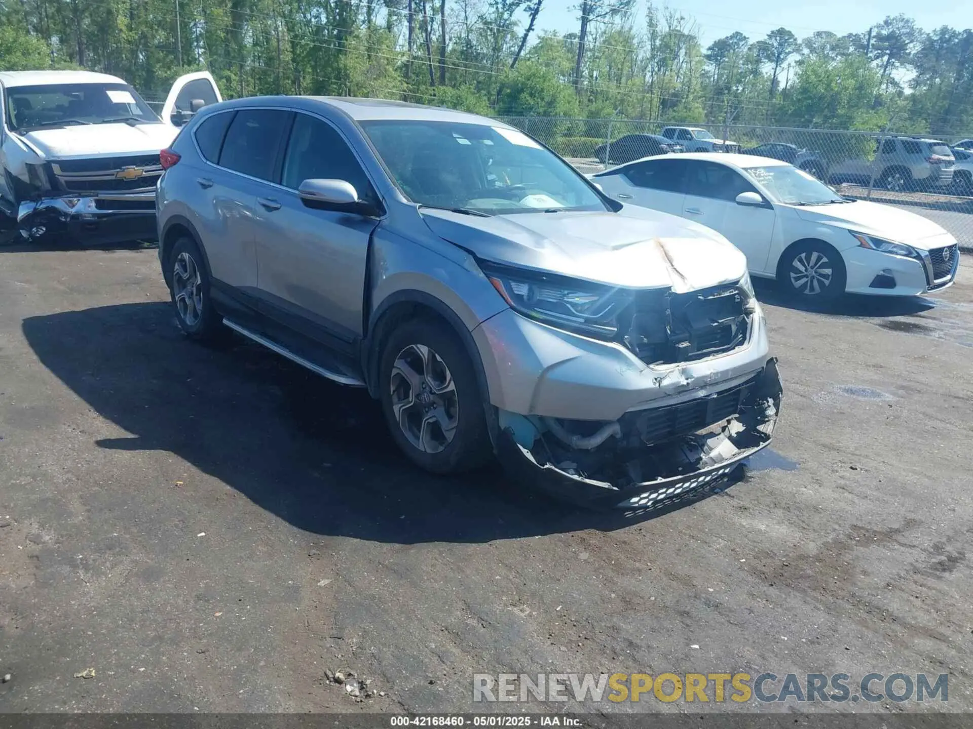 1 Photograph of a damaged car 2HKRW1H55KH515531 HONDA CR-V 2019