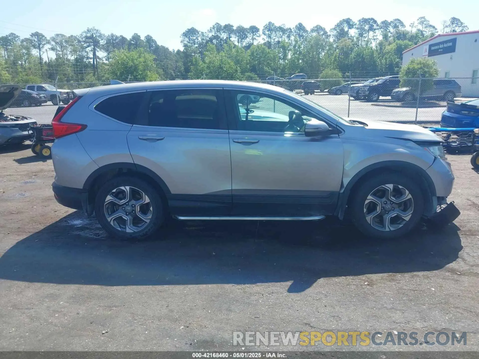 13 Photograph of a damaged car 2HKRW1H55KH515531 HONDA CR-V 2019