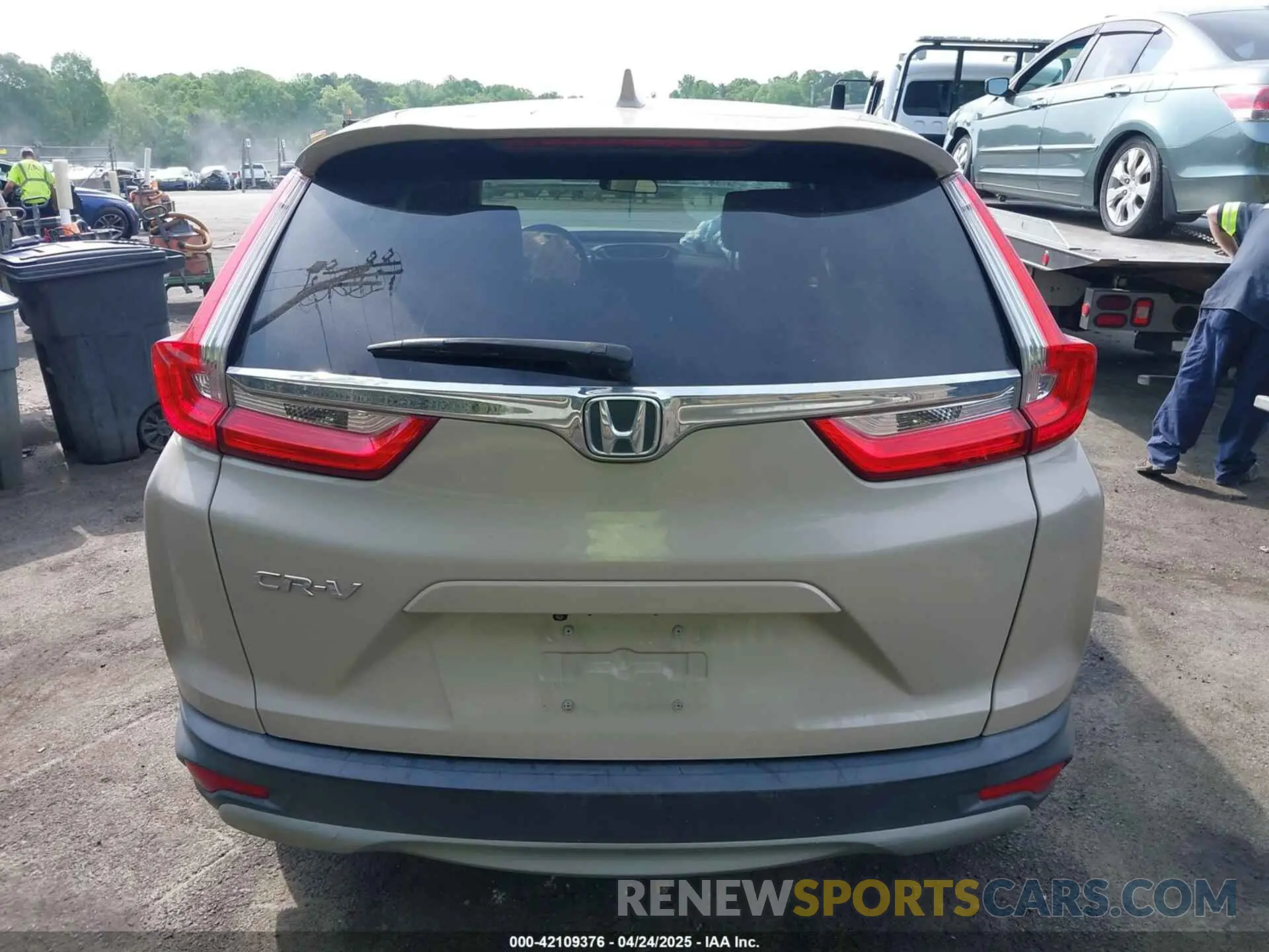 16 Photograph of a damaged car 2HKRW1H59KH502832 HONDA CR-V 2019