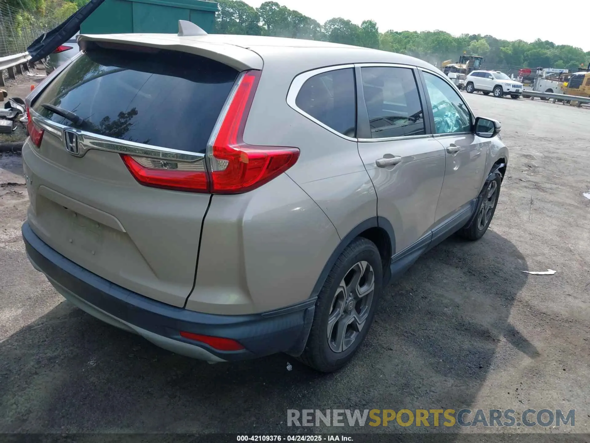 4 Photograph of a damaged car 2HKRW1H59KH502832 HONDA CR-V 2019