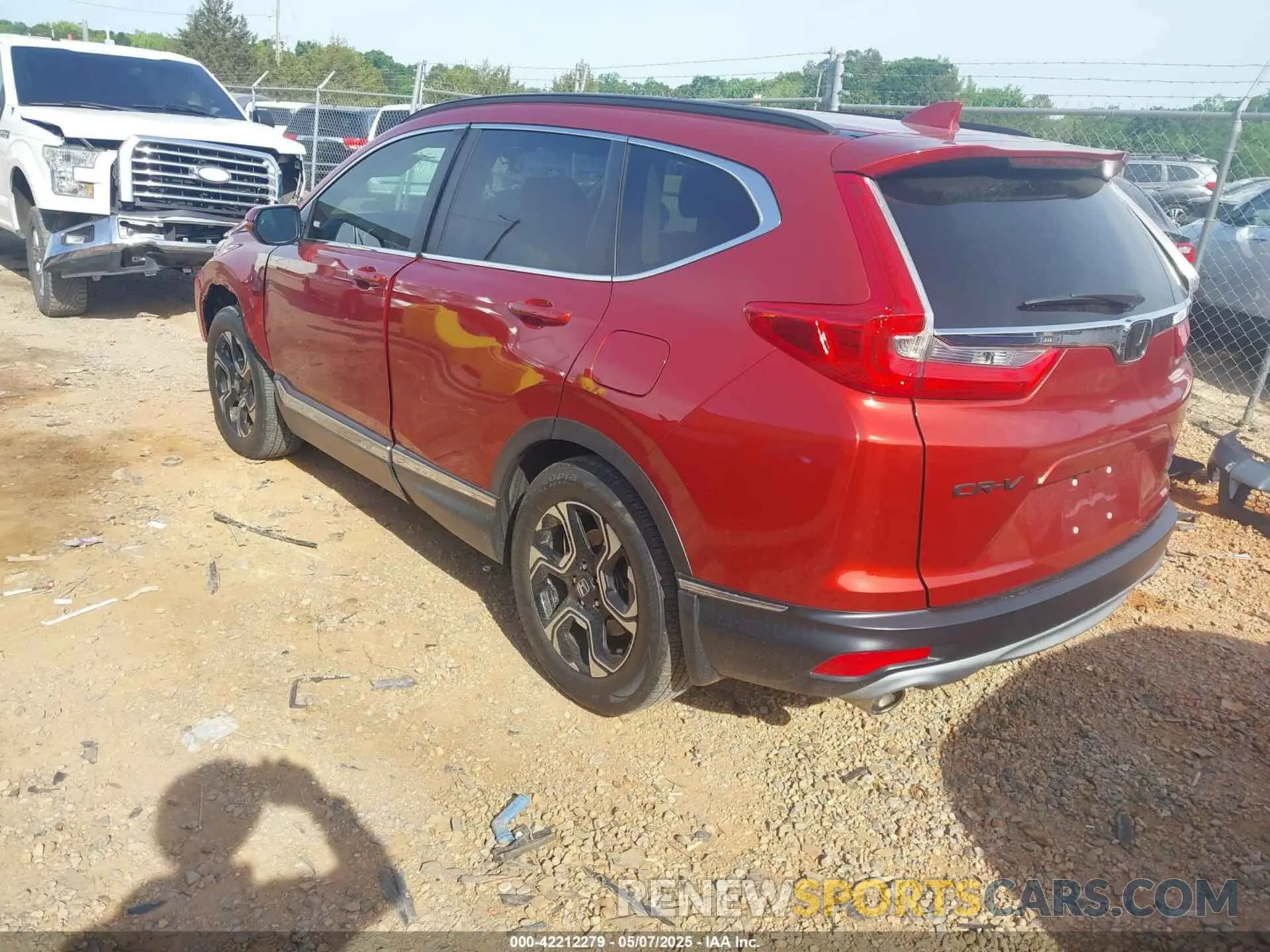3 Photograph of a damaged car 2HKRW1H93KH505289 HONDA CR-V 2019