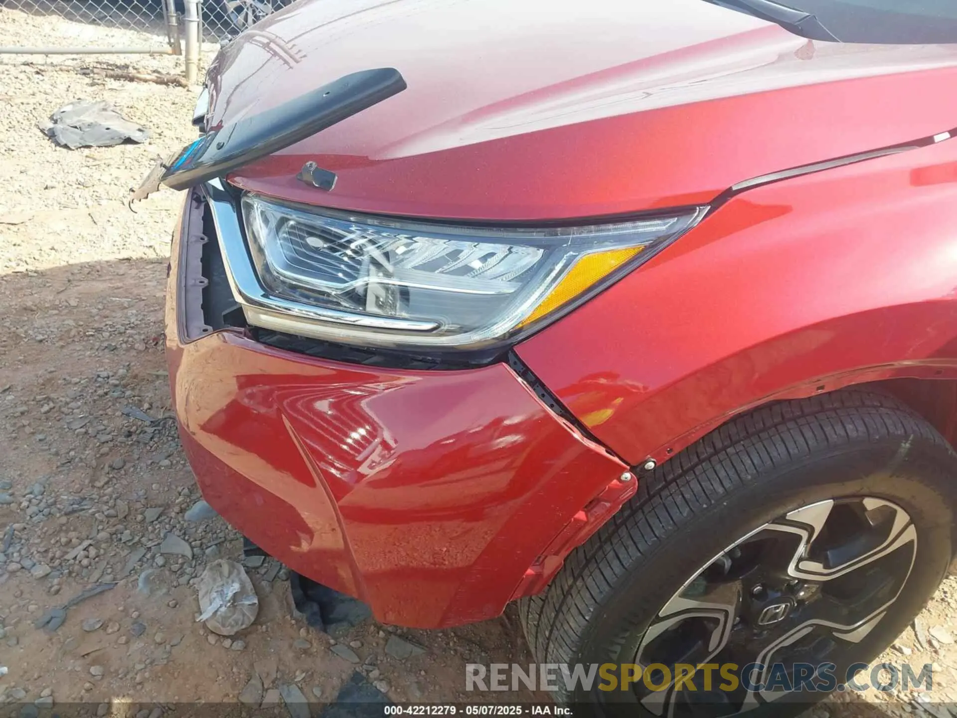 6 Photograph of a damaged car 2HKRW1H93KH505289 HONDA CR-V 2019