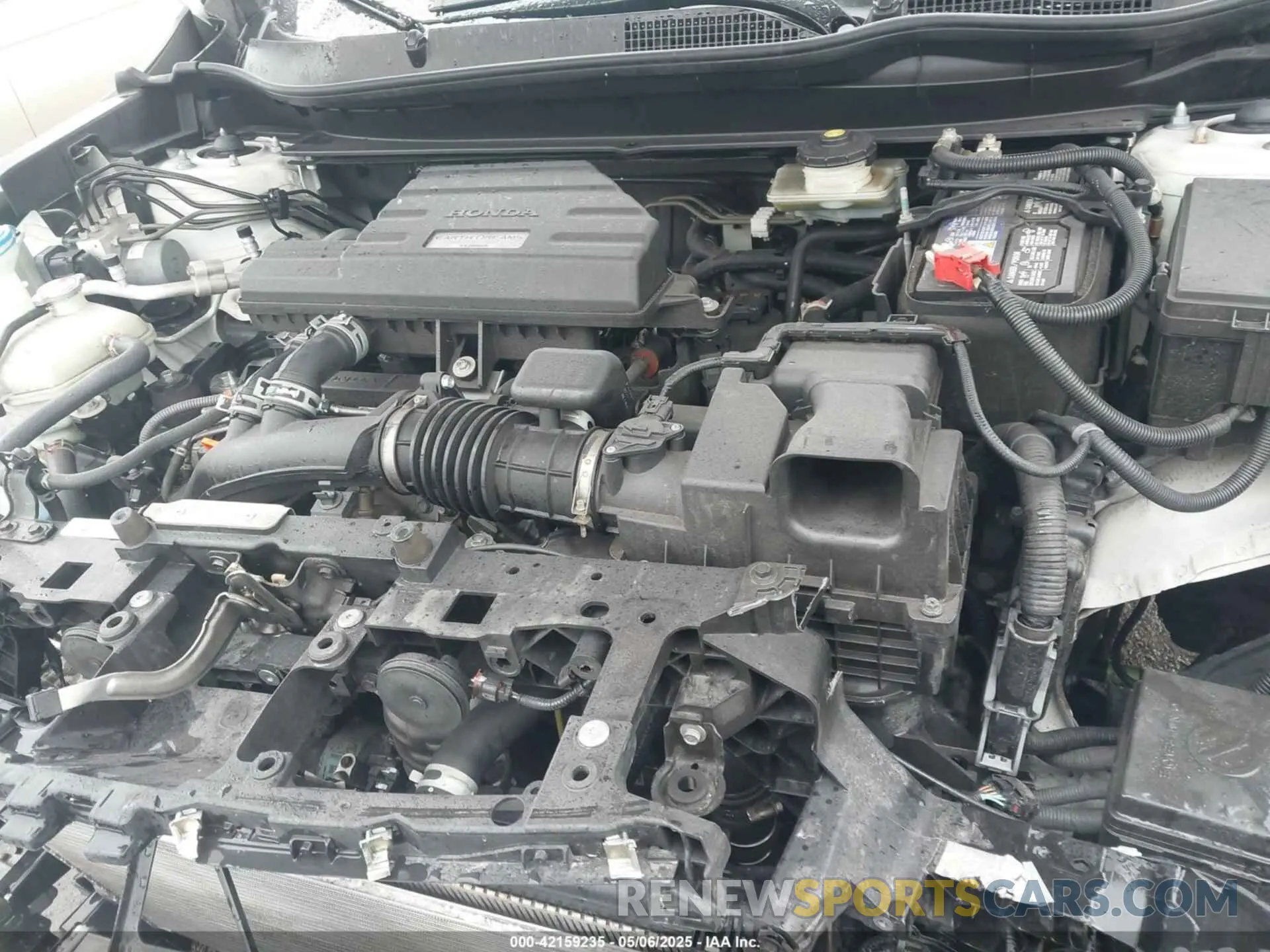 10 Photograph of a damaged car 2HKRW2H52KH660693 HONDA CR-V 2019