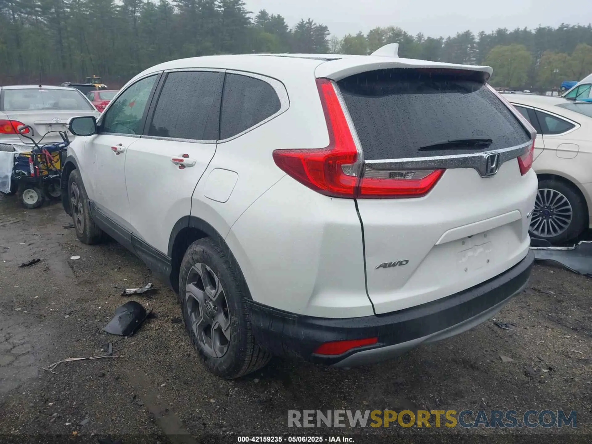 3 Photograph of a damaged car 2HKRW2H52KH660693 HONDA CR-V 2019