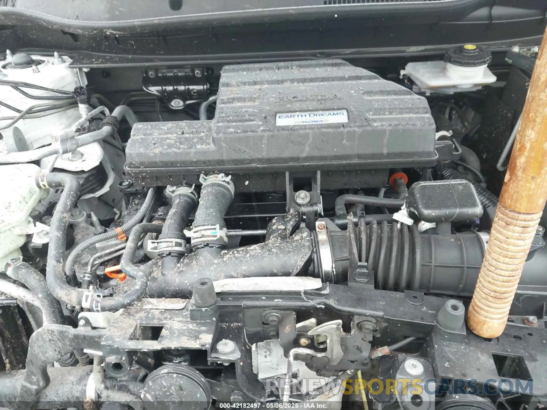 10 Photograph of a damaged car 2HKRW2H55KH602674 HONDA CR-V 2019