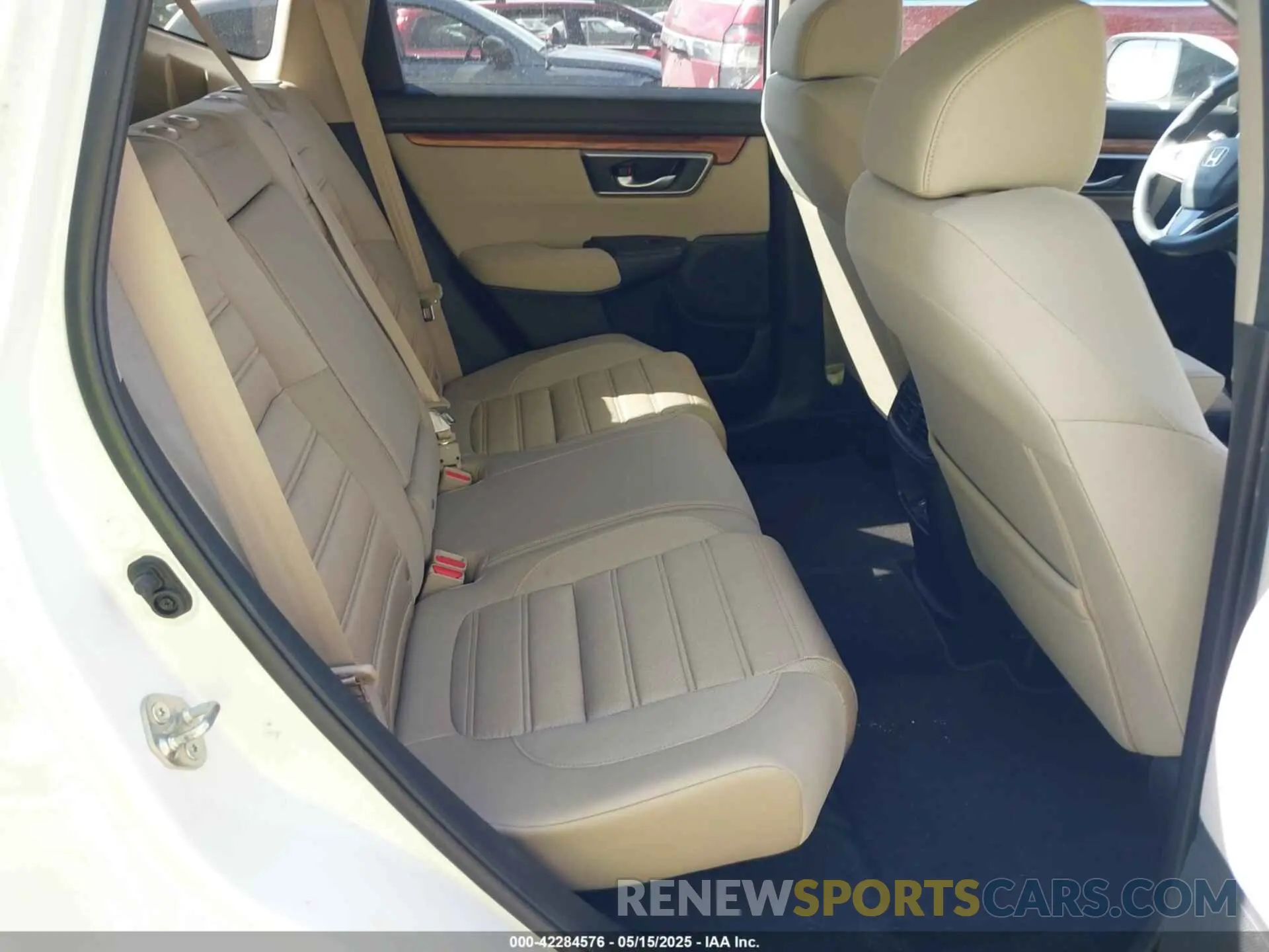 8 Фотография поврежденного автомобиля 2HKRW2H56KH666061 HONDA CR-V 2019