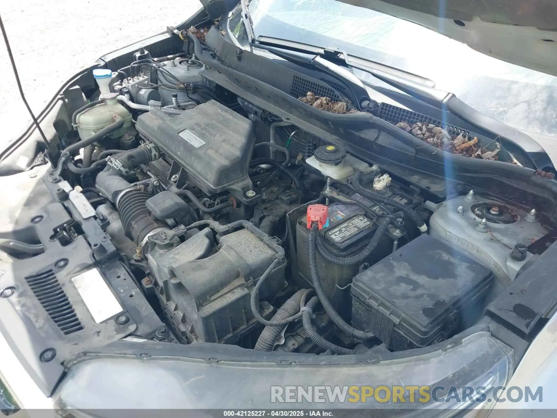 10 Photograph of a damaged car 2HKRW2H59KH665390 HONDA CR-V 2019
