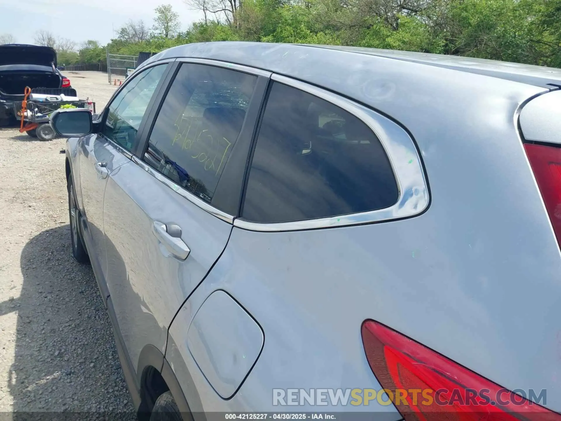 22 Photograph of a damaged car 2HKRW2H59KH665390 HONDA CR-V 2019
