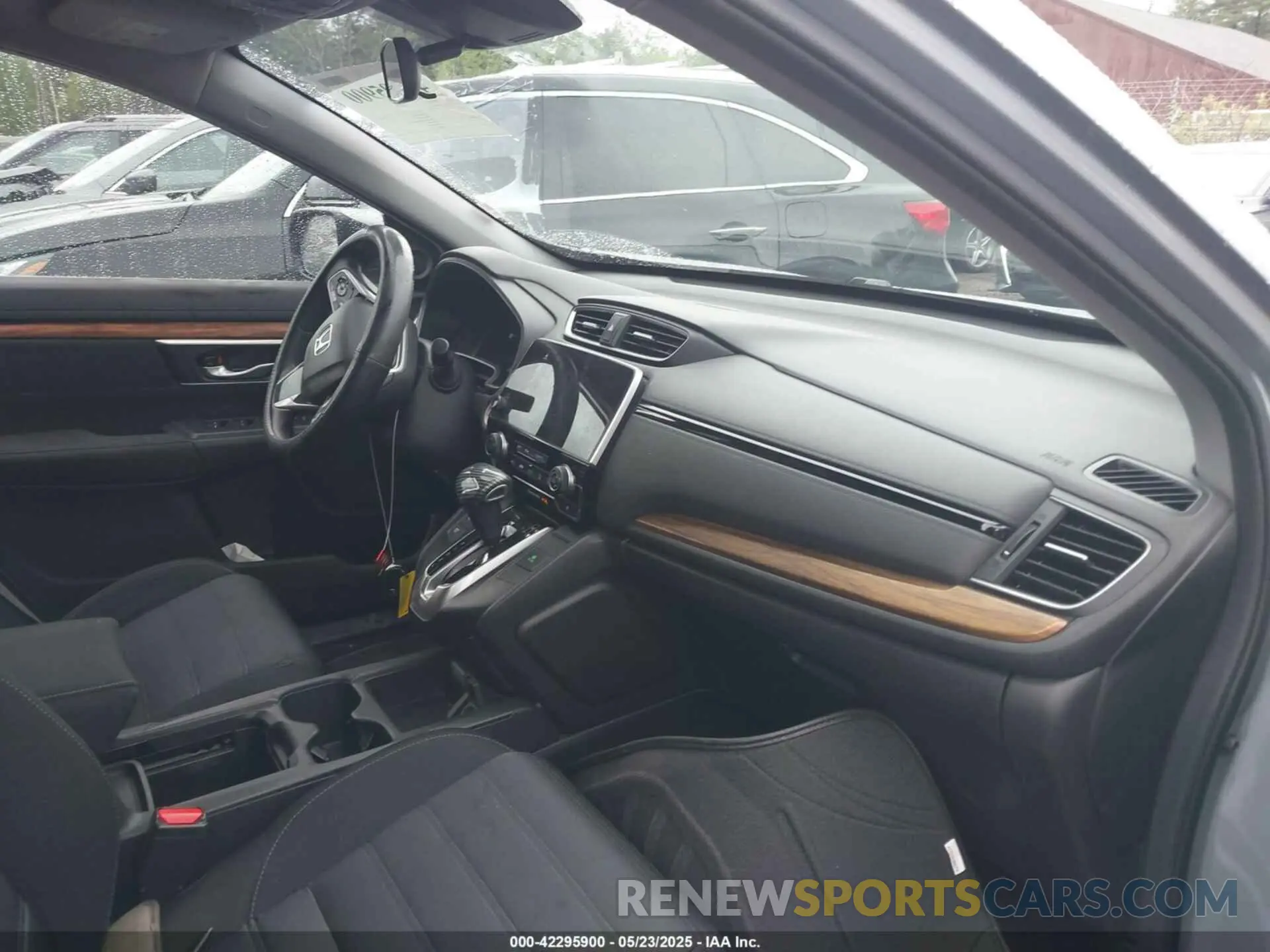 5 Фотография поврежденного автомобиля 2HKRW2H5XKH662272 HONDA CR-V 2019