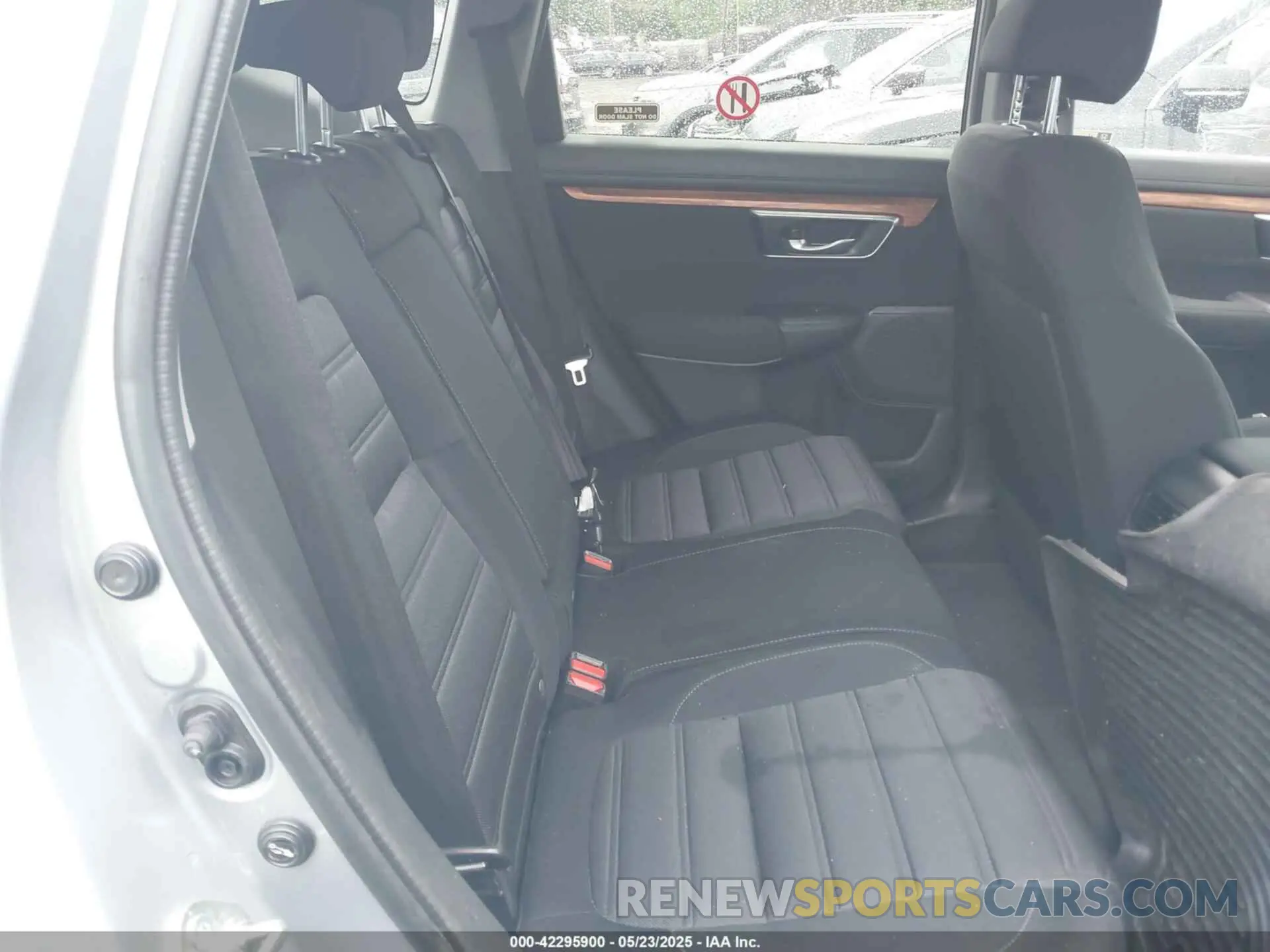 8 Фотография поврежденного автомобиля 2HKRW2H5XKH662272 HONDA CR-V 2019