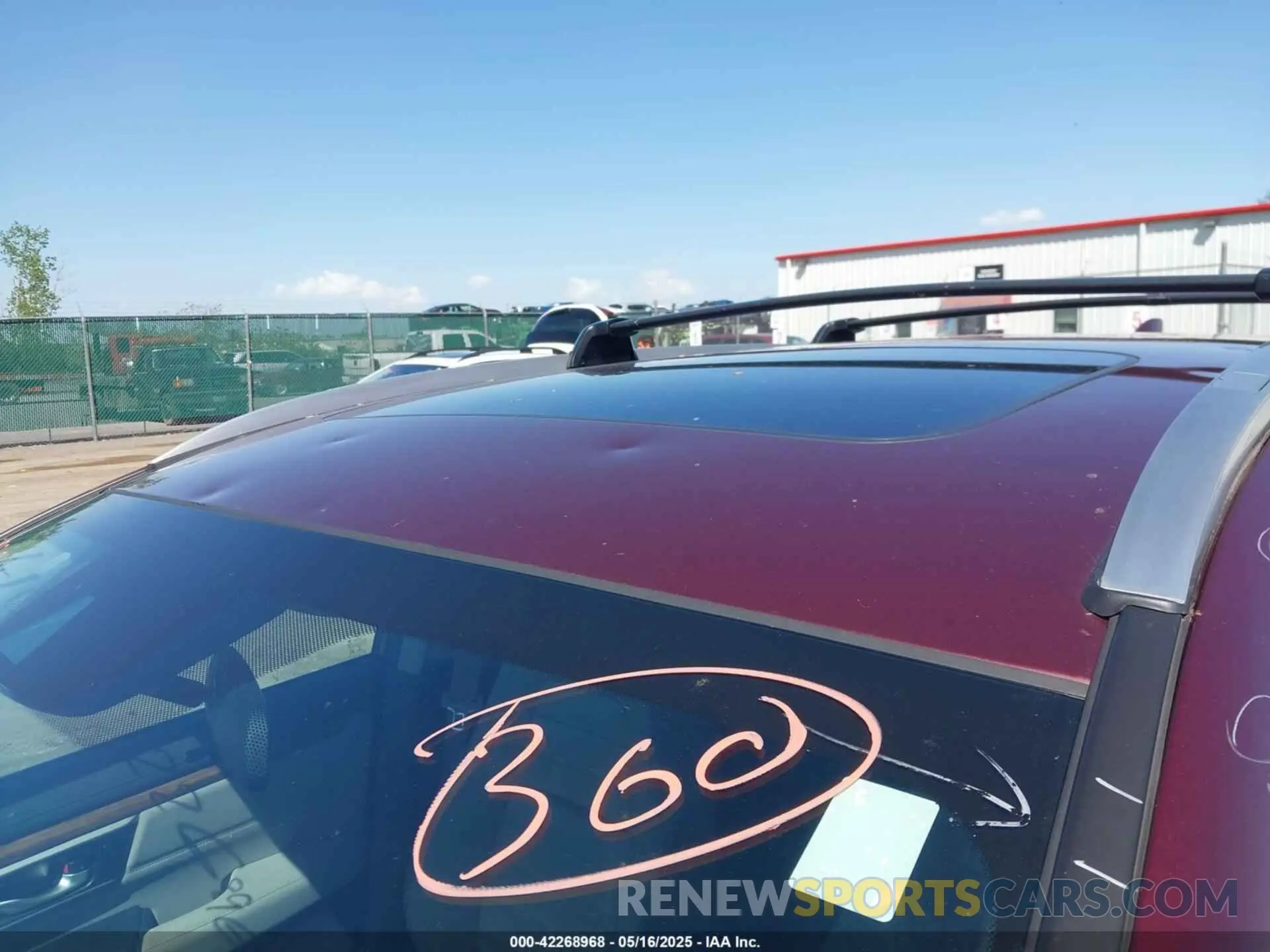 12 Photograph of a damaged car 2HKRW2H5XKH670288 HONDA CR-V 2019