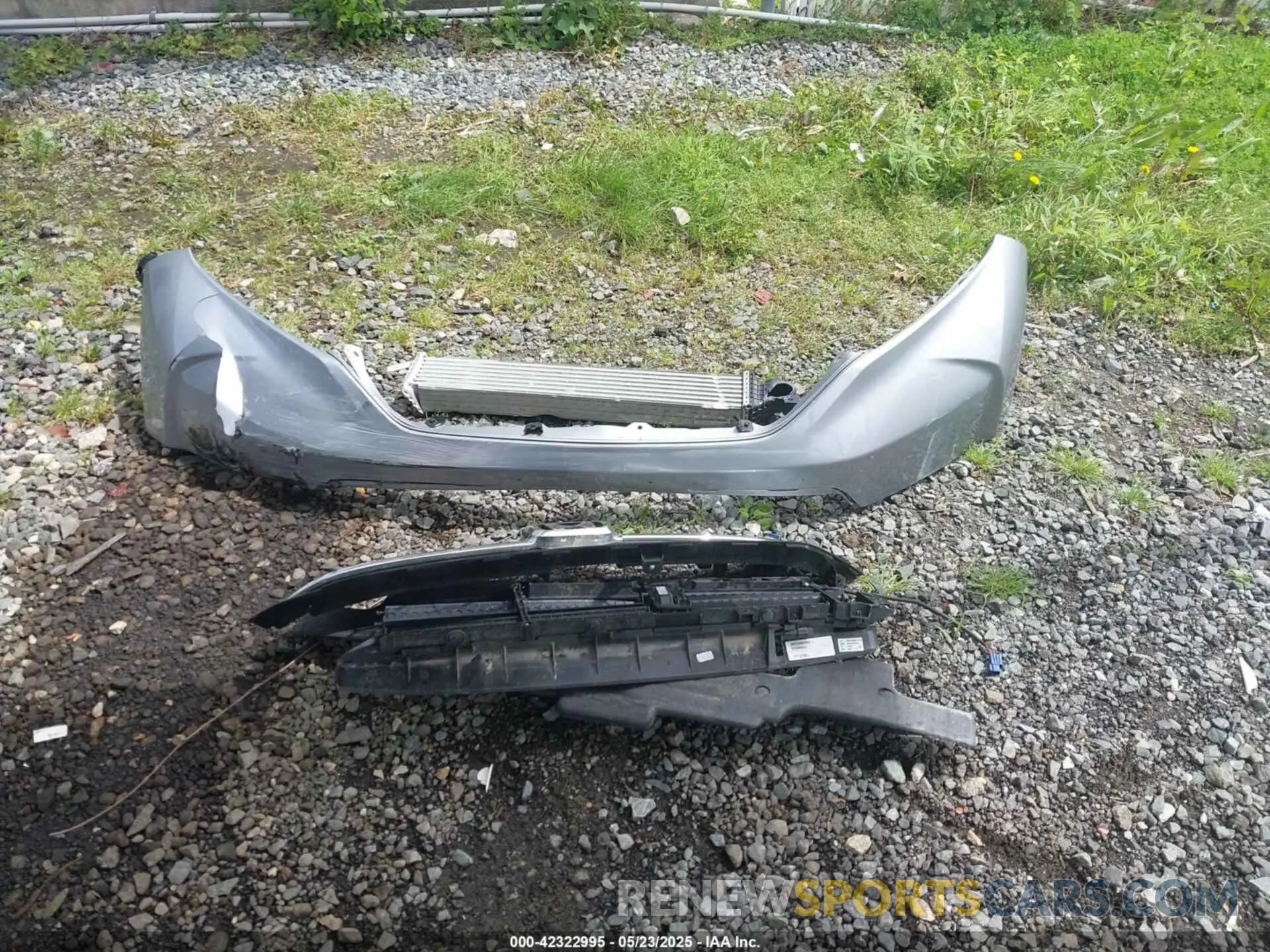 12 Photograph of a damaged car 2HKRW2H83KH614865 HONDA CR-V 2019