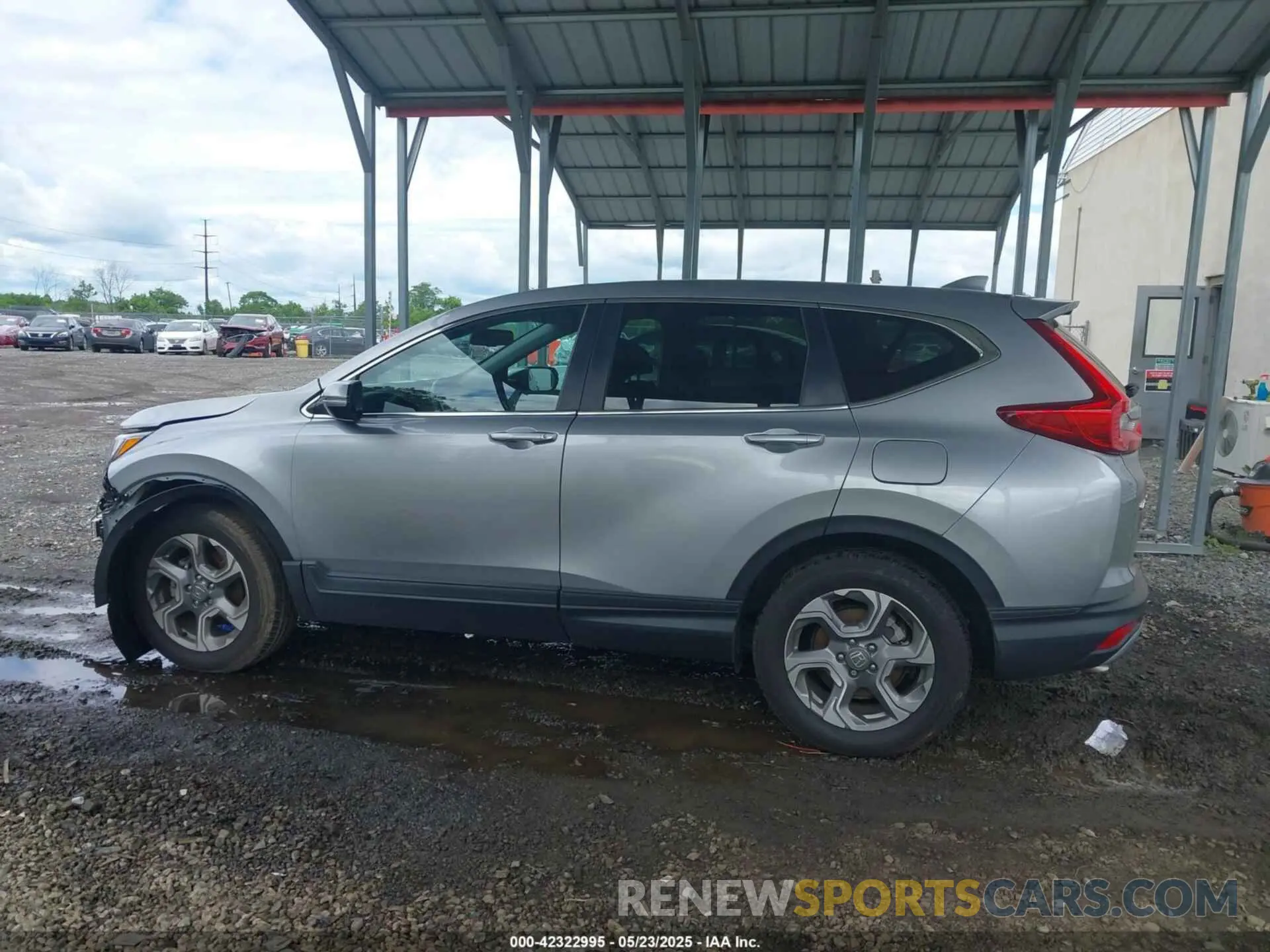 15 Photograph of a damaged car 2HKRW2H83KH614865 HONDA CR-V 2019