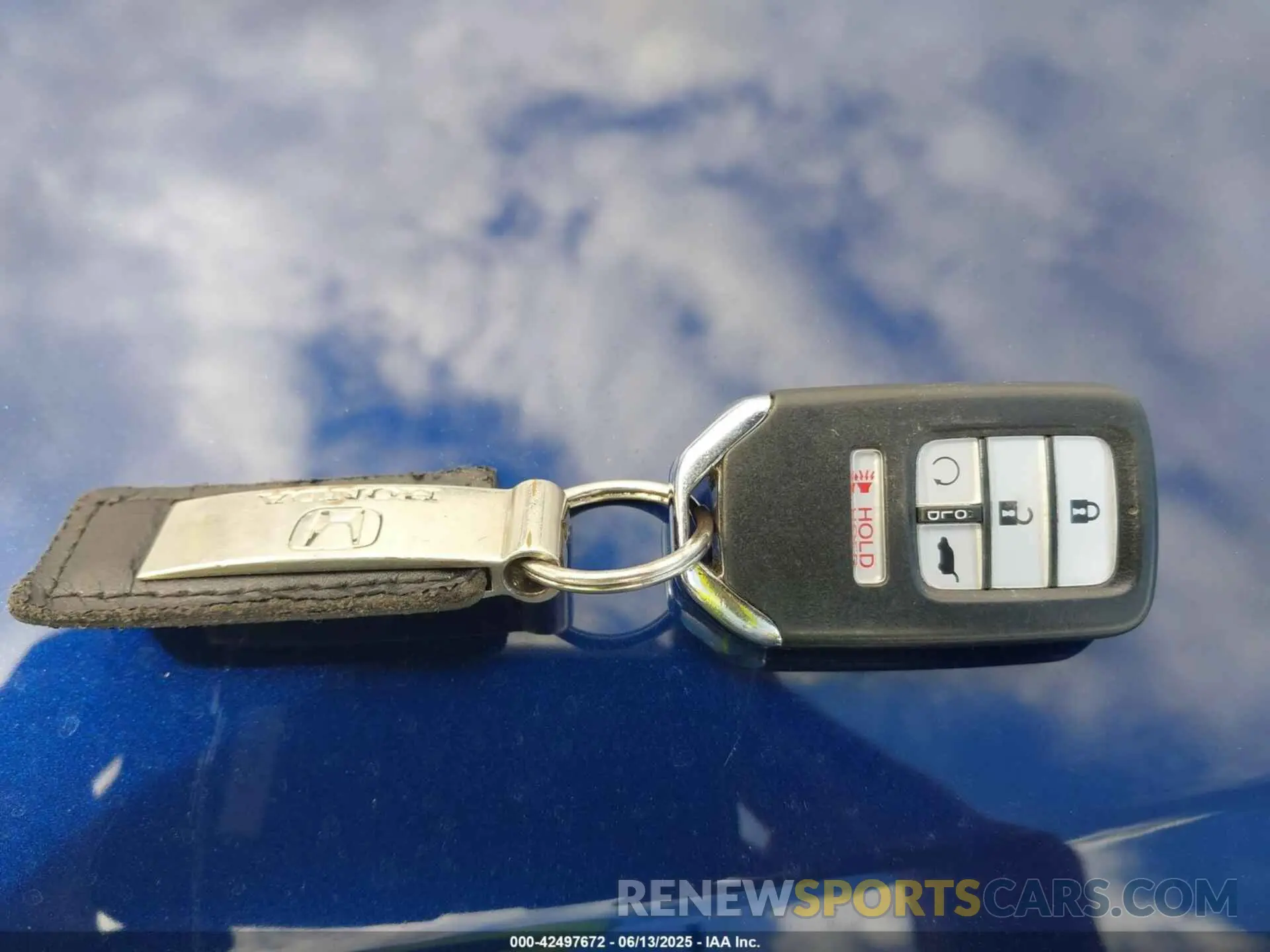 11 Photograph of a damaged car 2HKRW2H92KH607057 HONDA CR-V 2019