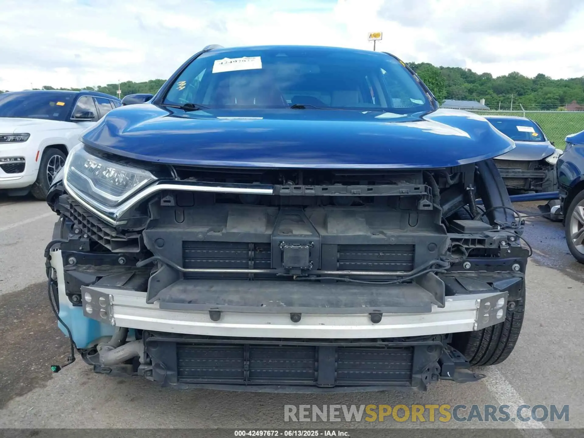 13 Photograph of a damaged car 2HKRW2H92KH607057 HONDA CR-V 2019