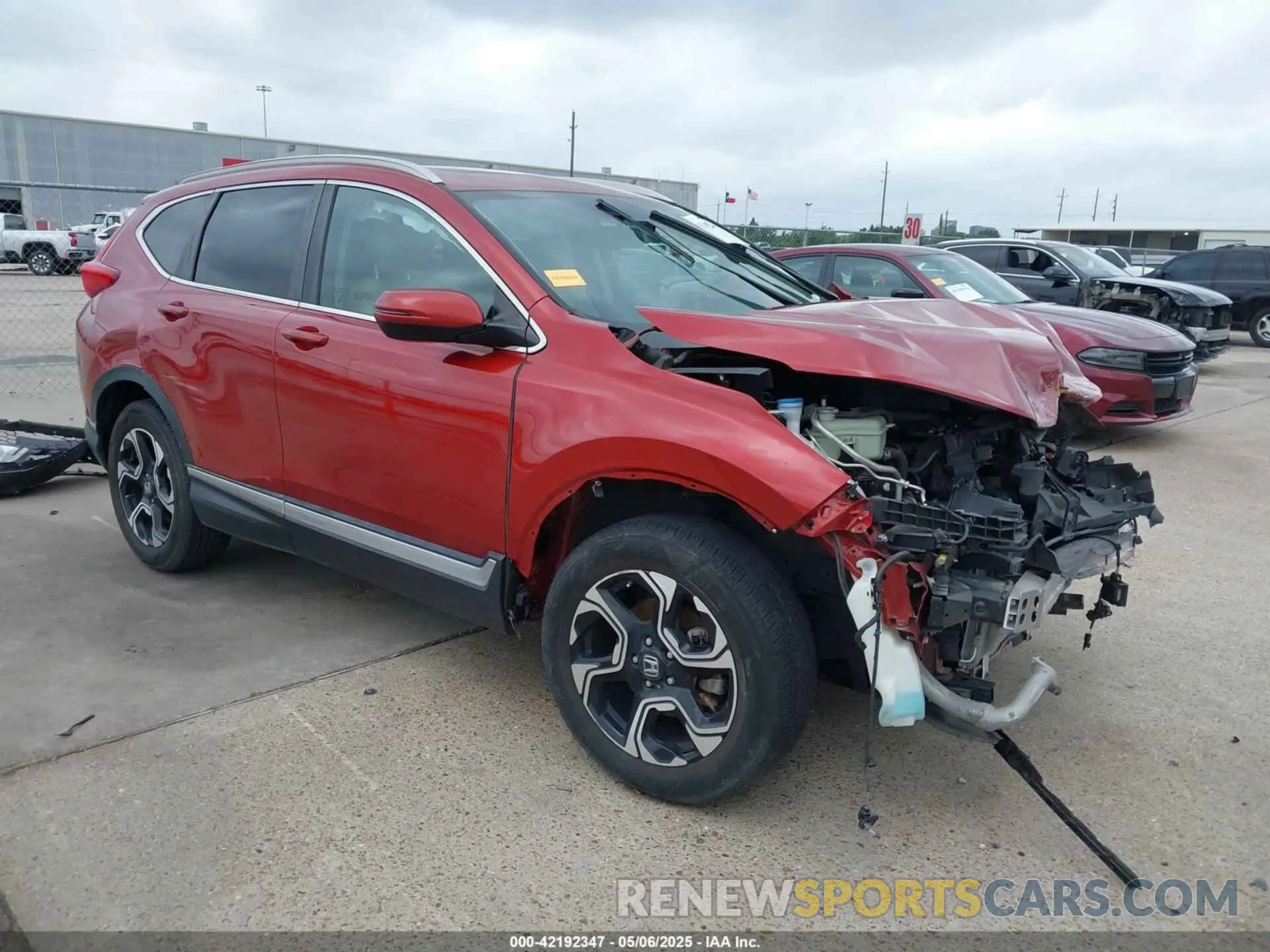 1 Photograph of a damaged car 2HKRW2H94KH635555 HONDA CR-V 2019