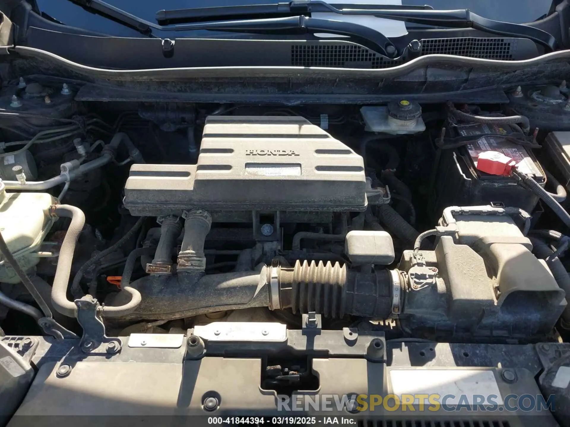 10 Photograph of a damaged car 2HKRW2H95KH631787 HONDA CR-V 2019