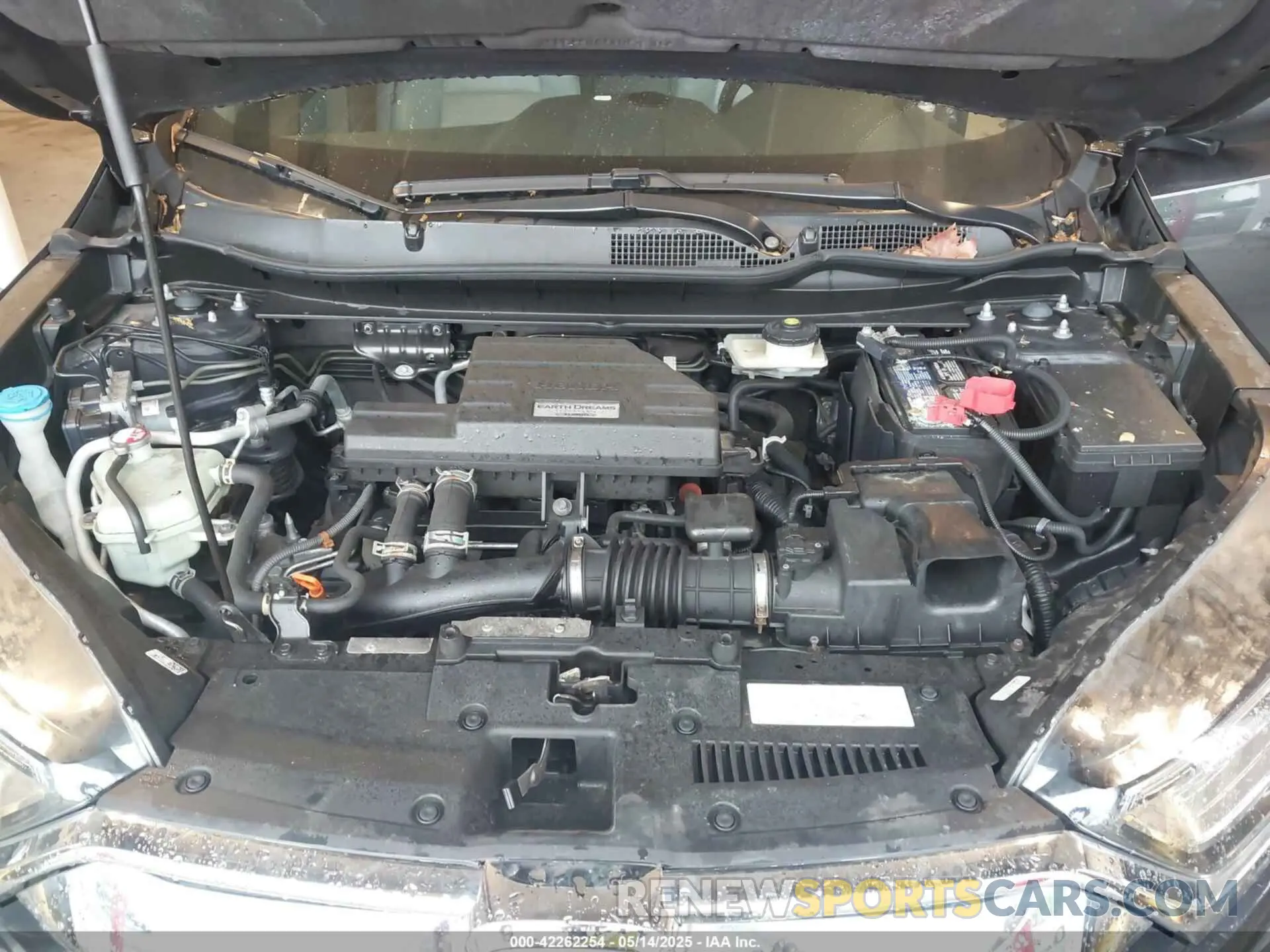 10 Photograph of a damaged car 2HKRW2H96KH659193 HONDA CR-V 2019