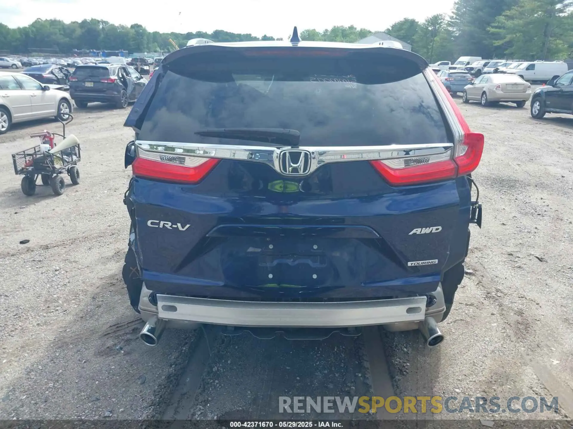 16 Photograph of a damaged car 2HKRW2H97KH640149 HONDA CR-V 2019