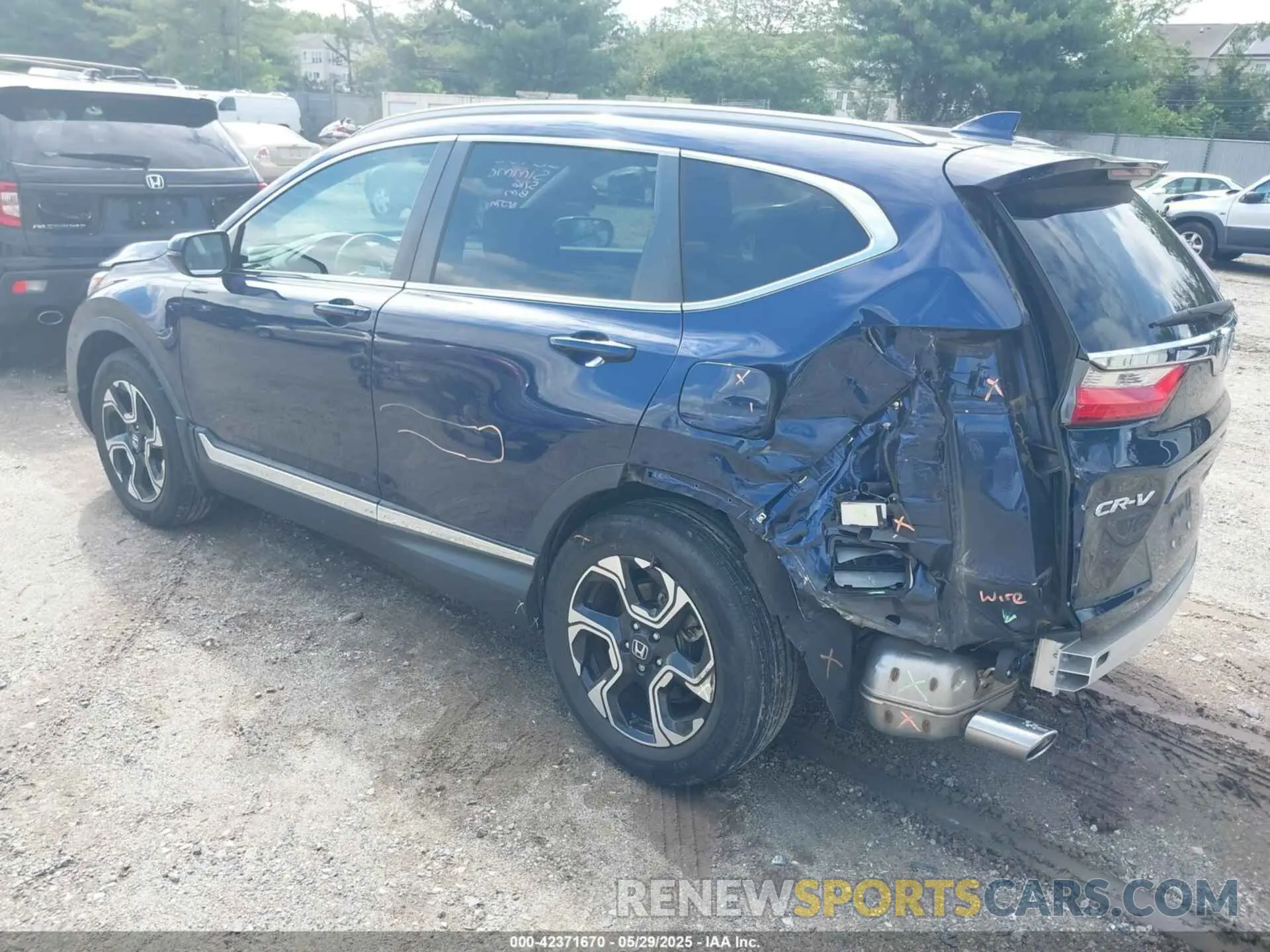 3 Photograph of a damaged car 2HKRW2H97KH640149 HONDA CR-V 2019