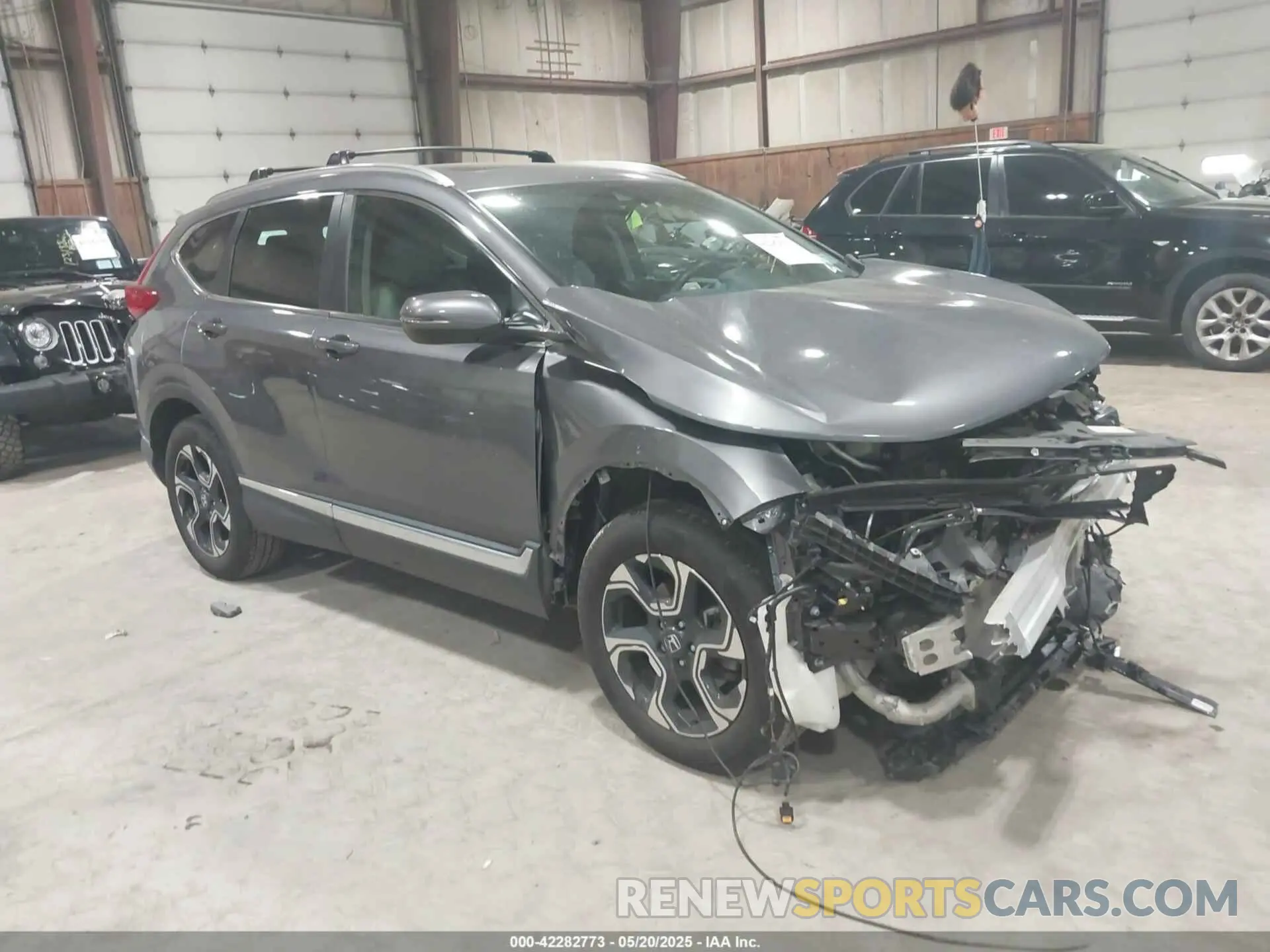 1 Фотография поврежденного автомобиля 2HKRW2H9XKH630540 HONDA CR-V 2019