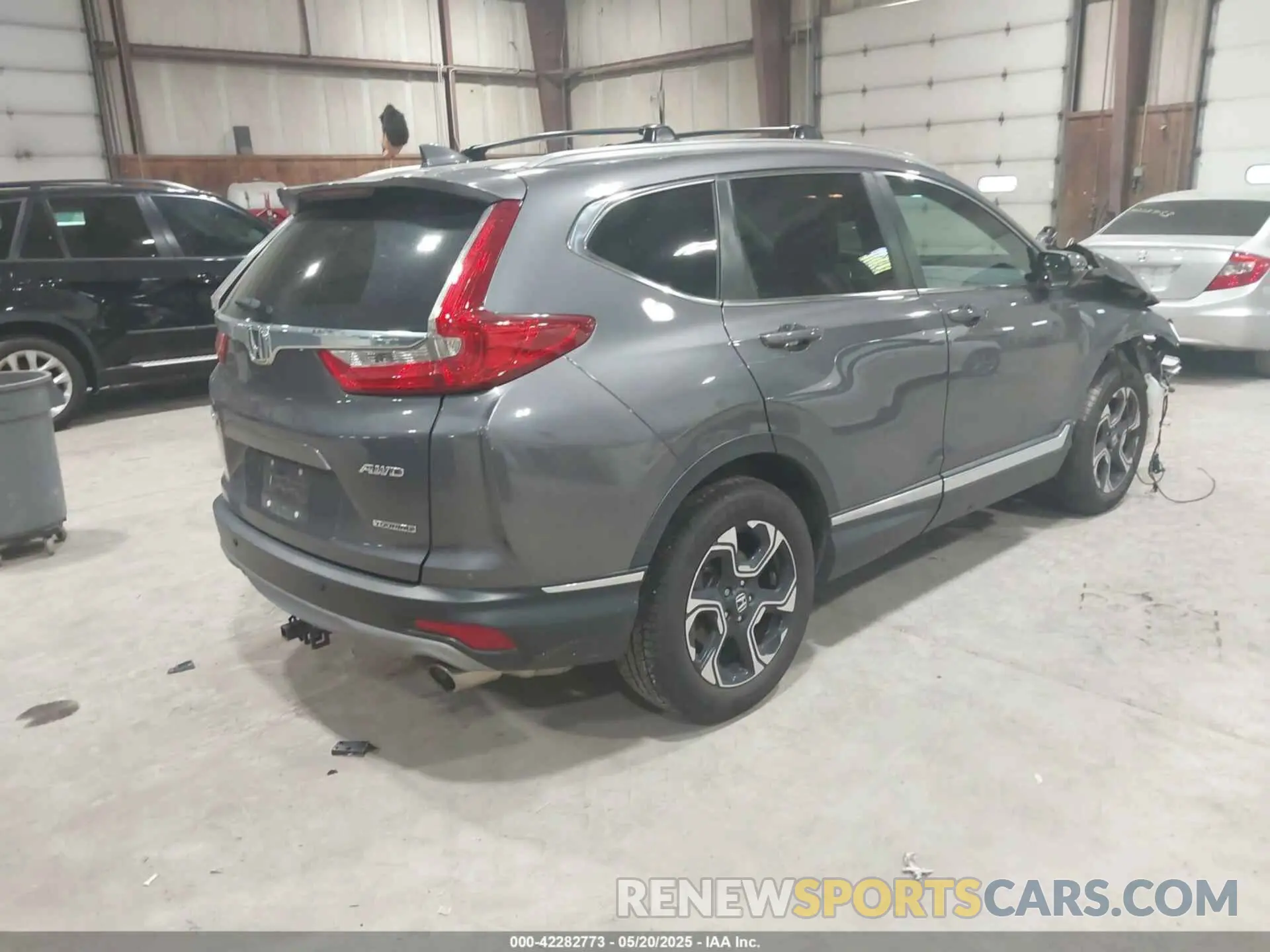 4 Фотография поврежденного автомобиля 2HKRW2H9XKH630540 HONDA CR-V 2019