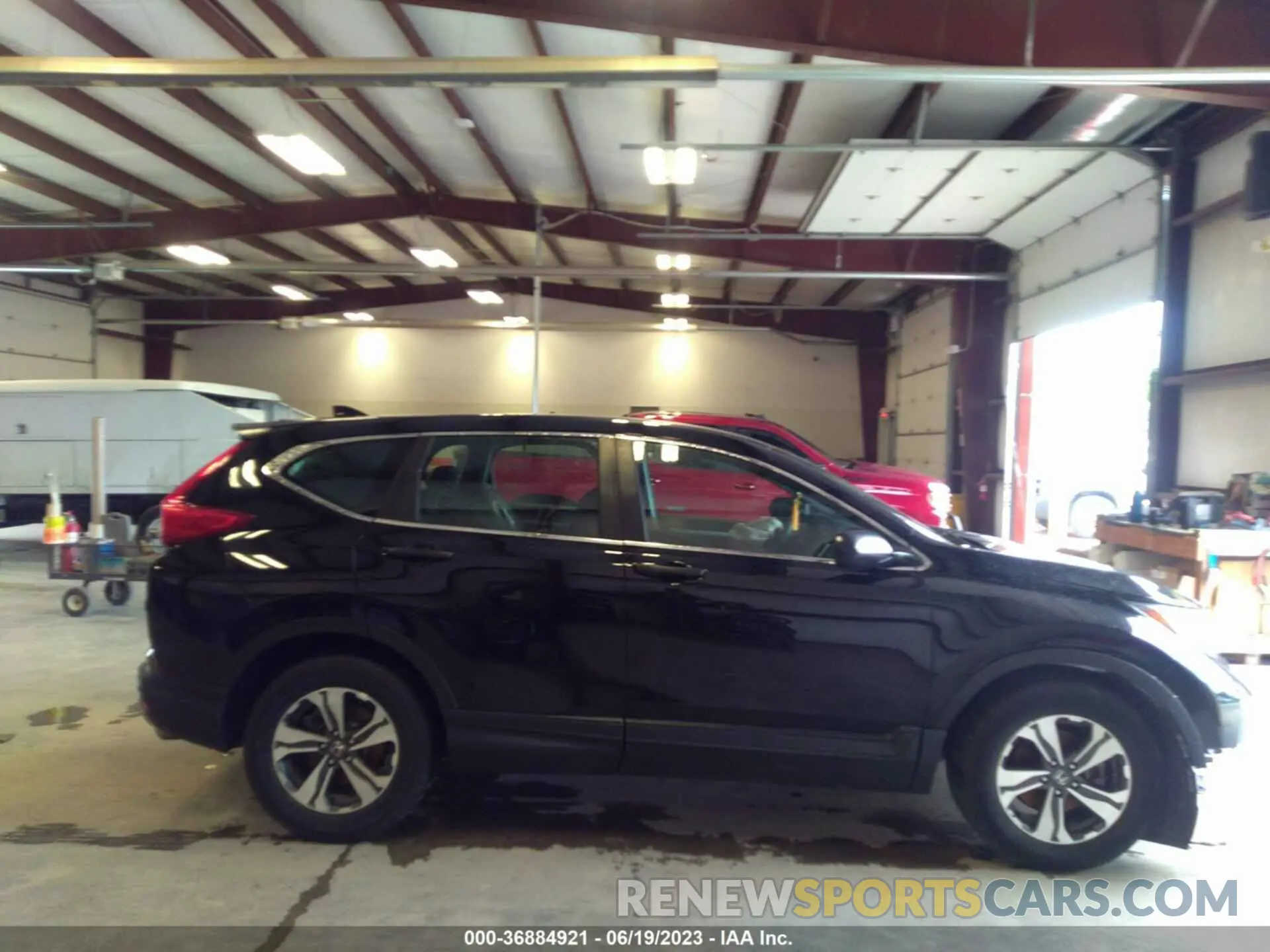 13 Photograph of a damaged car 2HKRW5H30KH417867 HONDA CR-V 2019