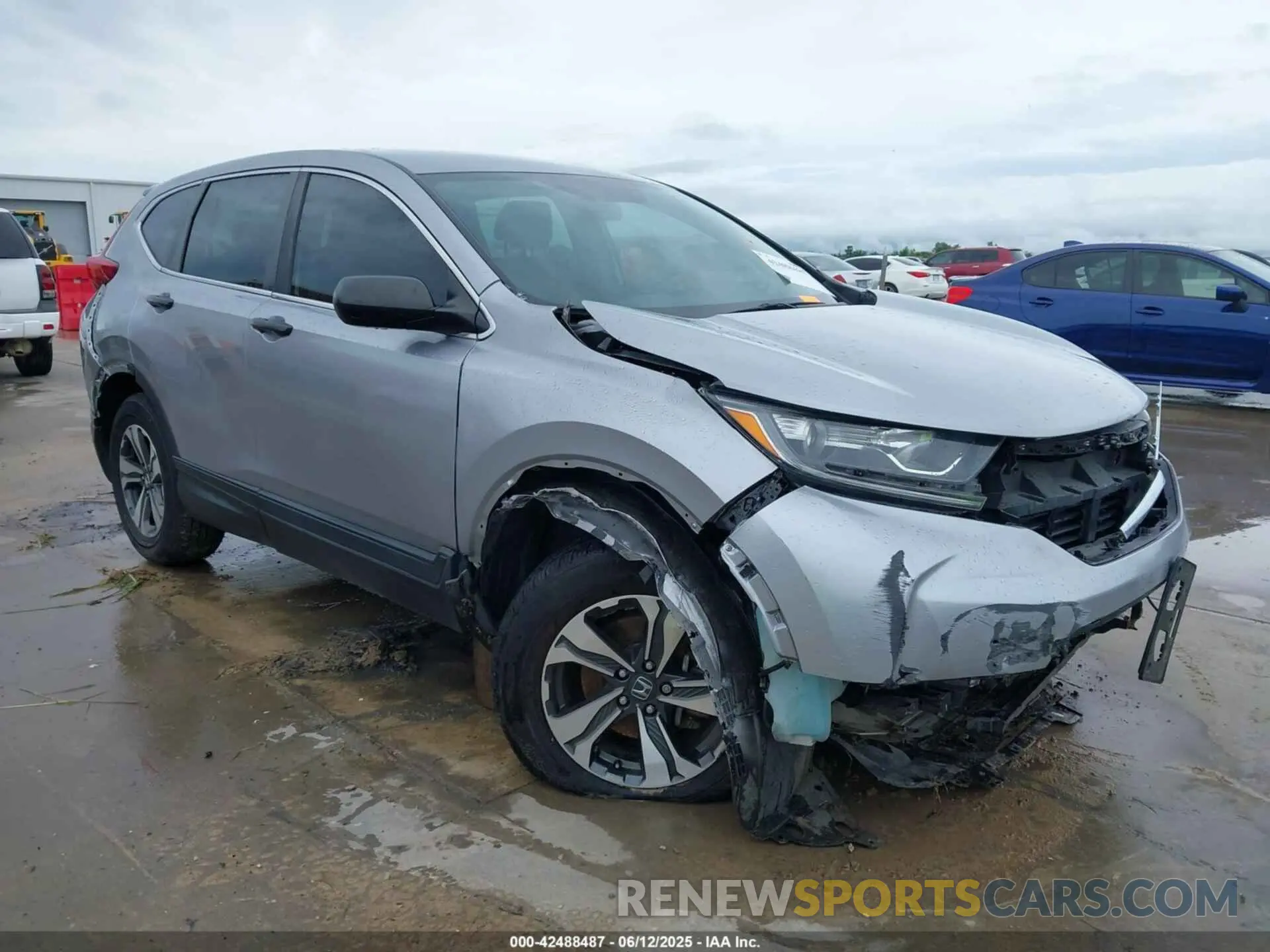 1 Photograph of a damaged car 2HKRW5H30KH421675 HONDA CR-V 2019
