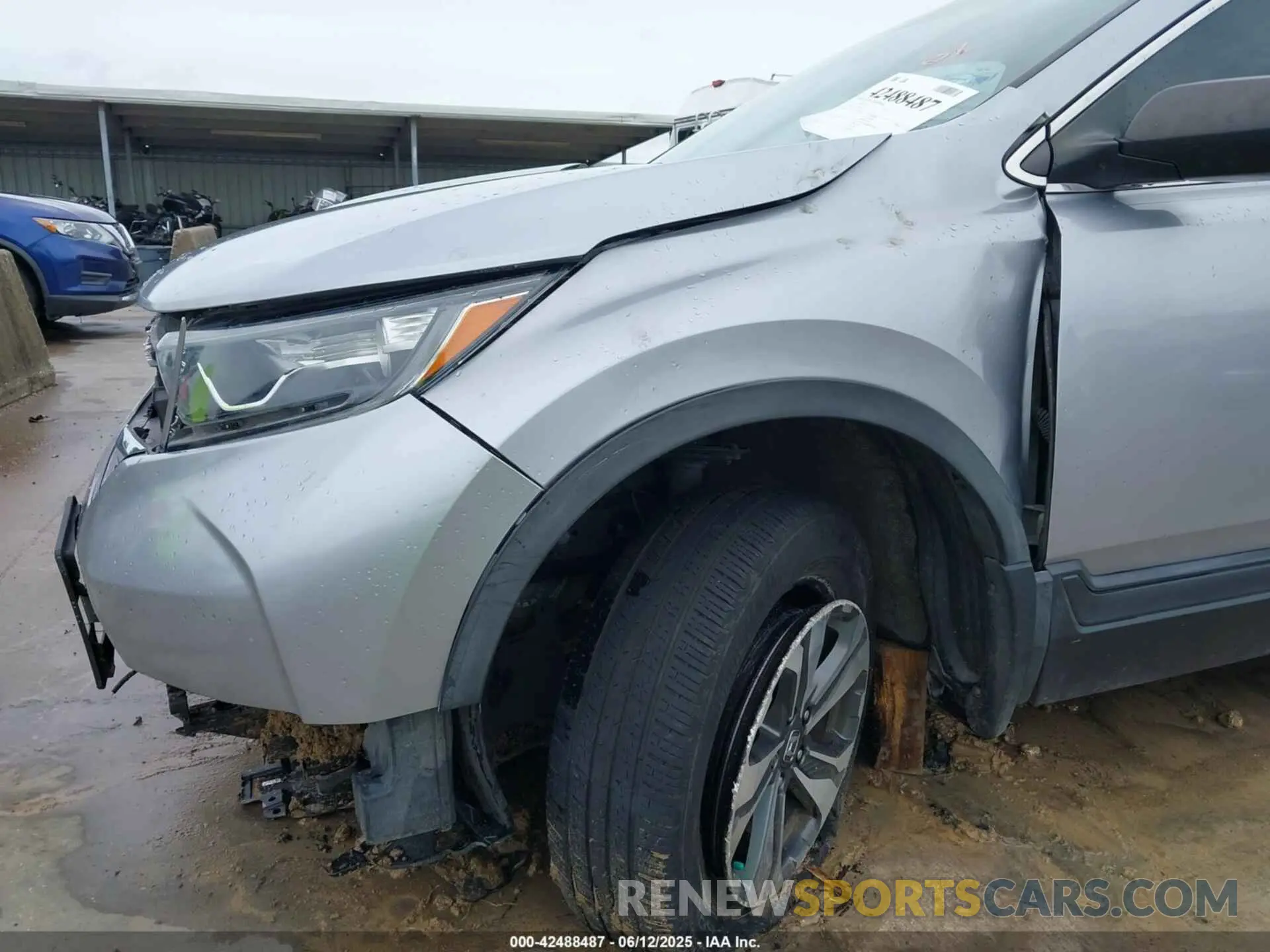 21 Photograph of a damaged car 2HKRW5H30KH421675 HONDA CR-V 2019