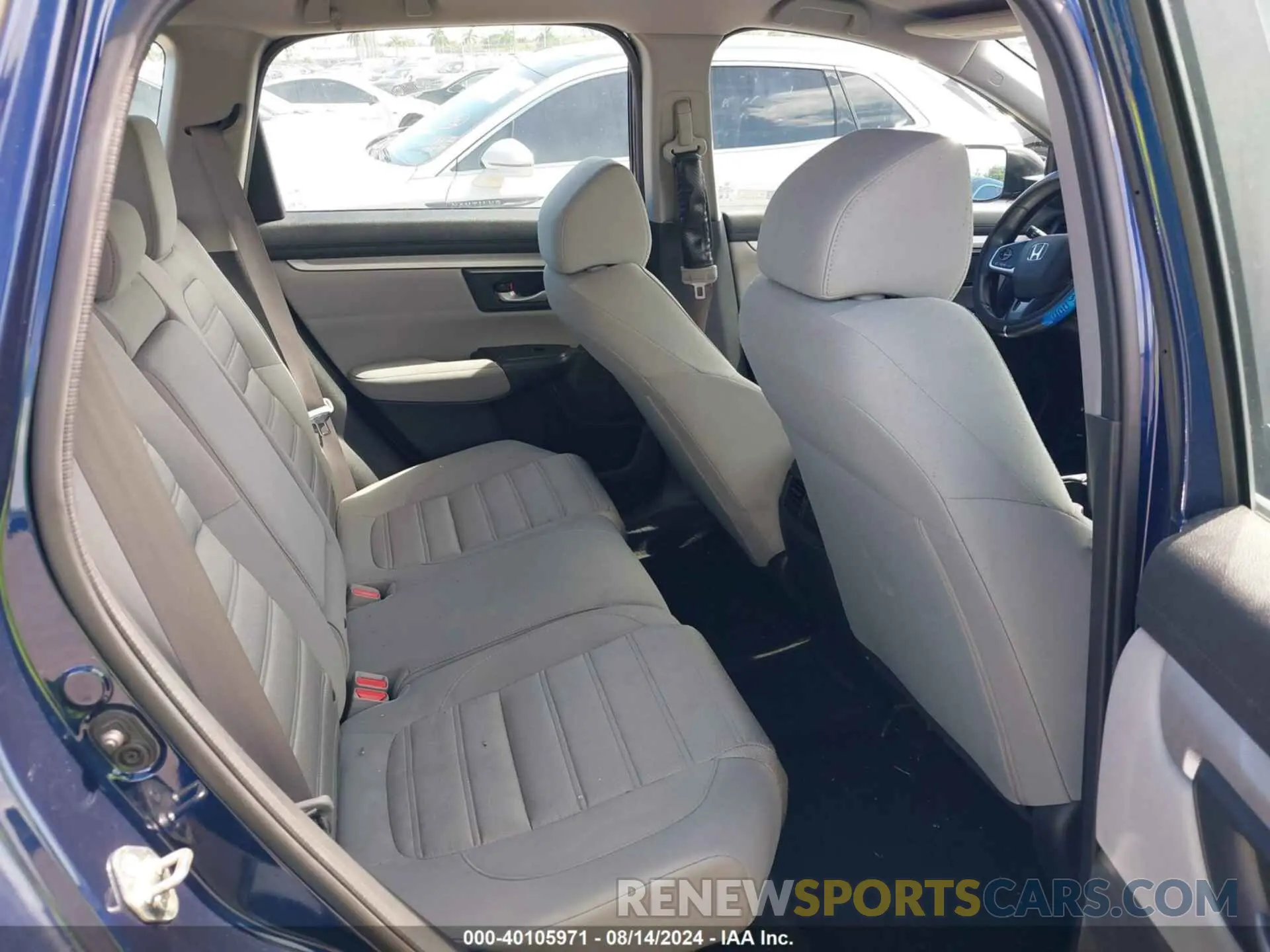8 Фотография поврежденного автомобиля 2HKRW5H31KH412094 HONDA CR-V 2019